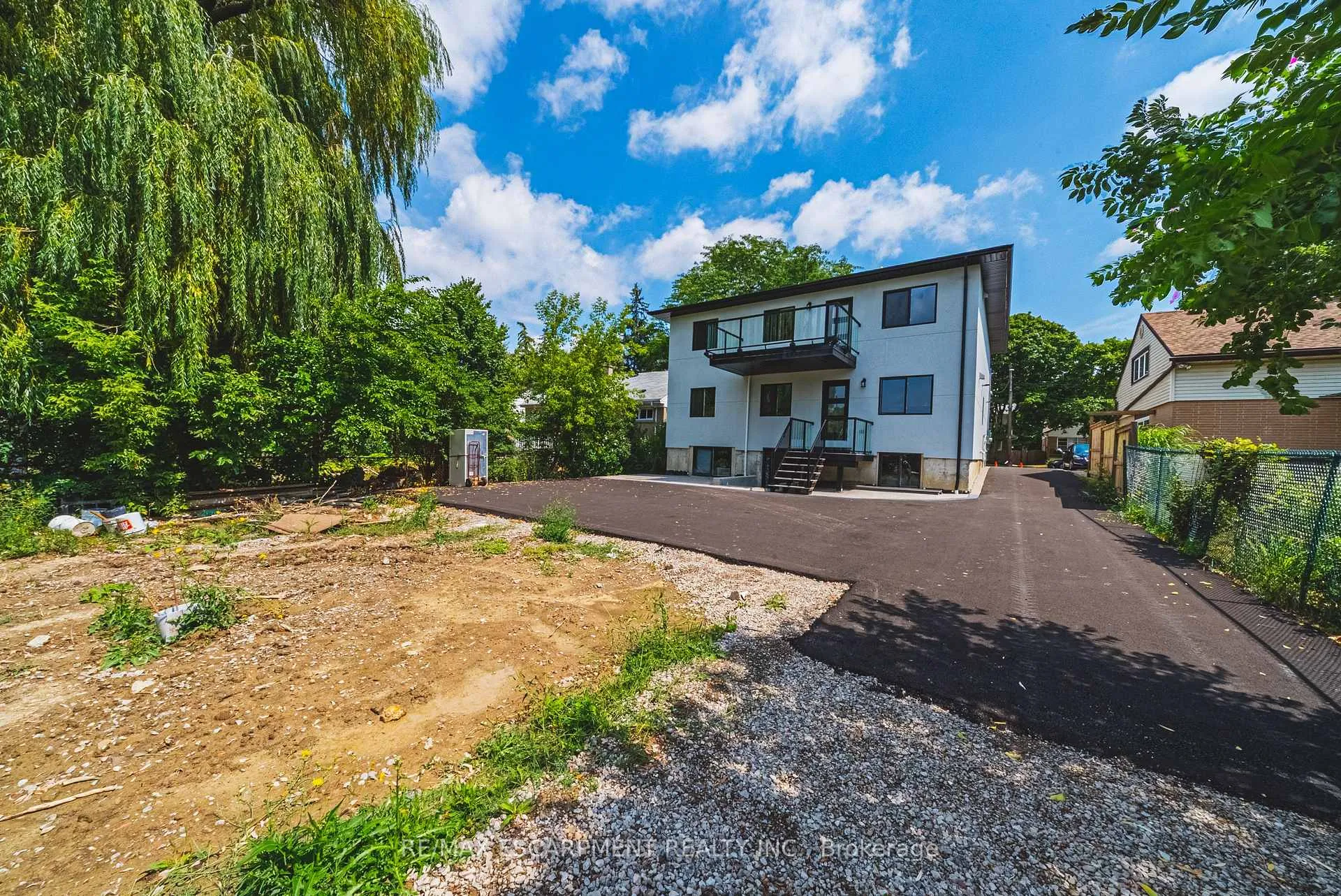 Photo 26 of Unit UPPER, 472 East 36th Street, Hamilton, Macassa — HOMEH