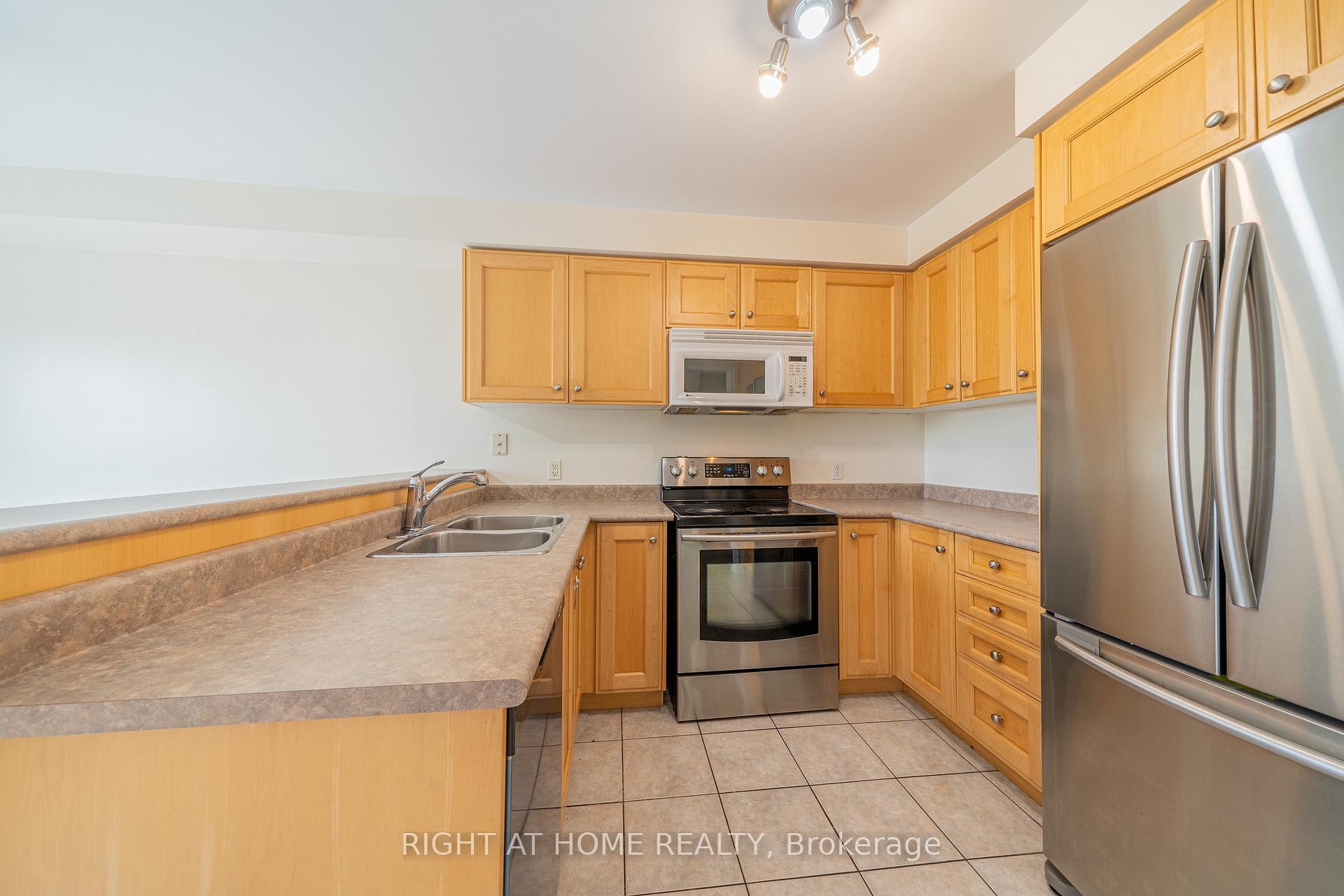 Photo 8 of 40 Nobbs Drive, Ajax, Northwest Ajax — HOMEH