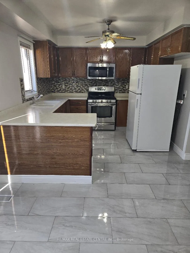 Photo 4 of 303 Delaney Upper Drive, Ajax, Central West — HOMEH
