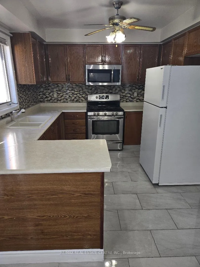 Photo 6 of 303 Delaney Upper Drive, Ajax, Central West — HOMEH