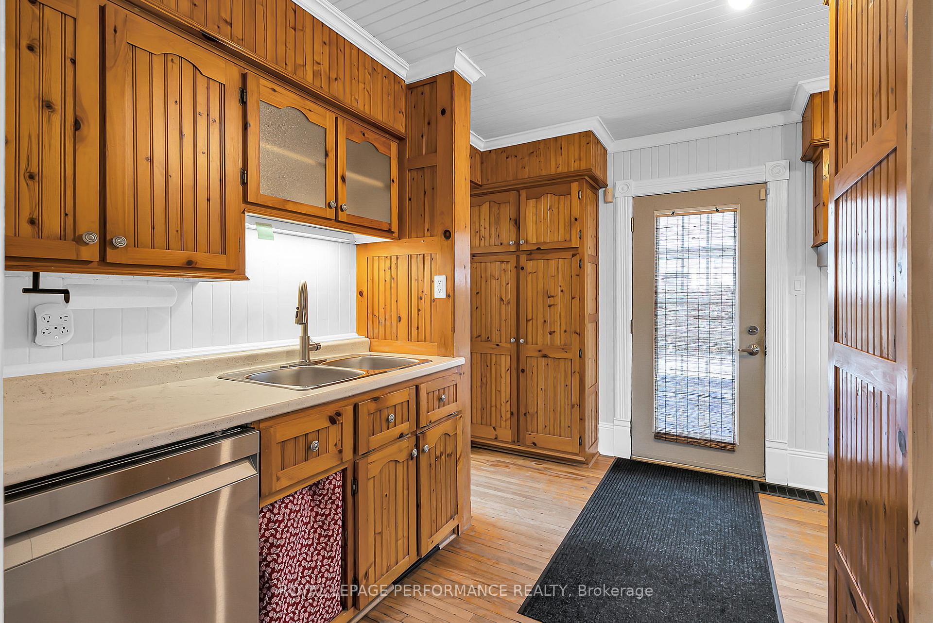 Photo 6 of 303 Fifth Street E, Cornwall — HOMEH