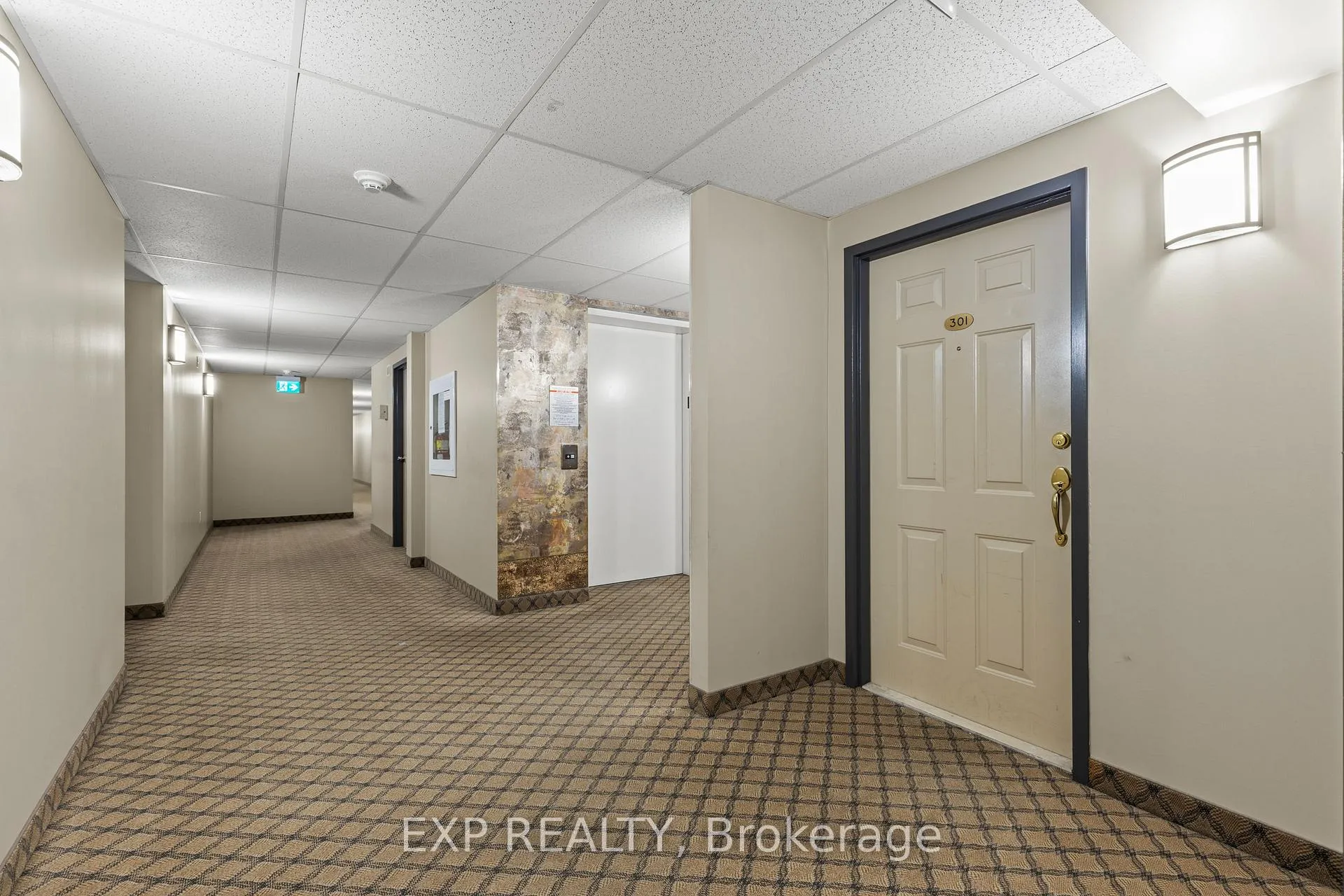 Photo 5 of Unit 301, 990 Golf Links Road, Hamilton, Meadowlands — HOMEH