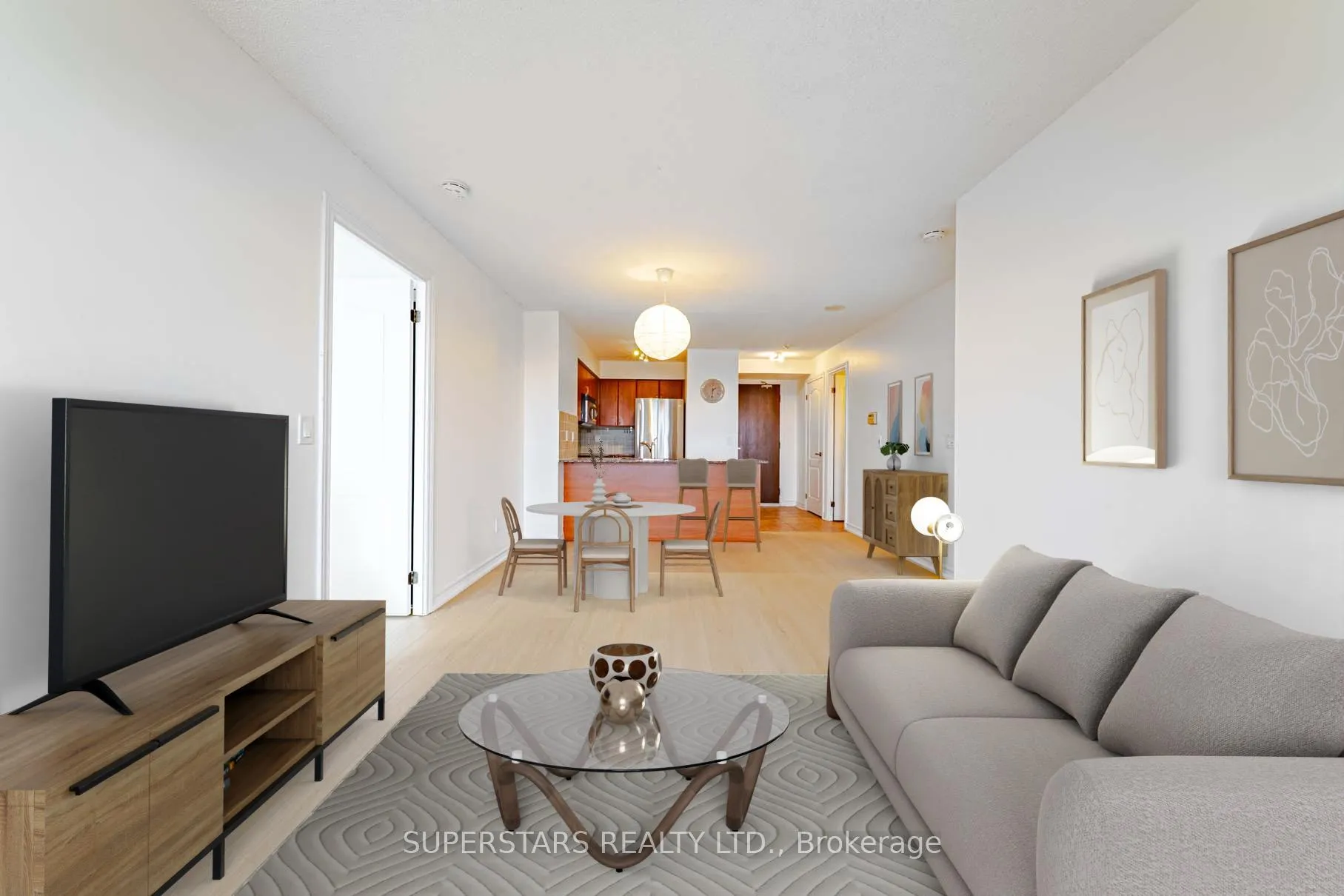 Photo 3 of Unit 806, 15 North Park Road, Vaughan, Beverley Glen — HOMEH