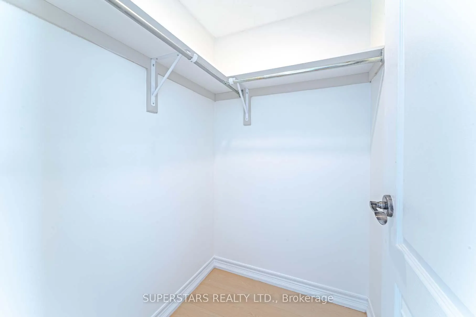 Photo 8 of Unit 806, 15 North Park Road, Vaughan, Beverley Glen — HOMEH