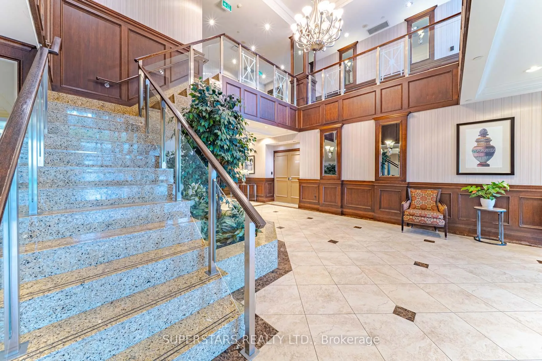 Photo 15 of Unit 806, 15 North Park Road, Vaughan, Beverley Glen — HOMEH
