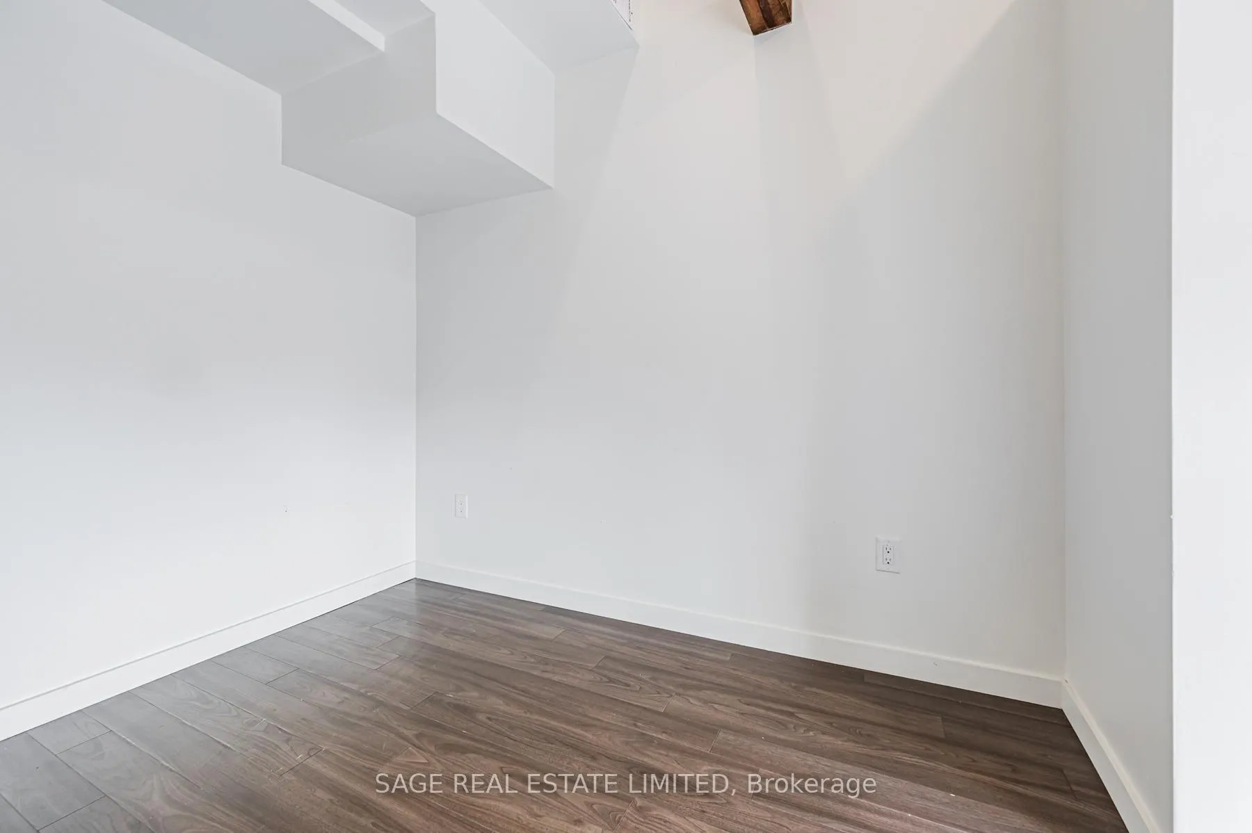 Photo 17 of Unit 2, 14 Cross Street, Hamilton, Dundas — HOMEH