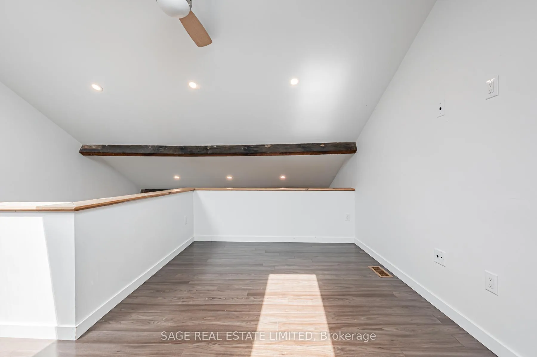Photo 26 of Unit 2, 14 Cross Street, Hamilton, Dundas — HOMEH