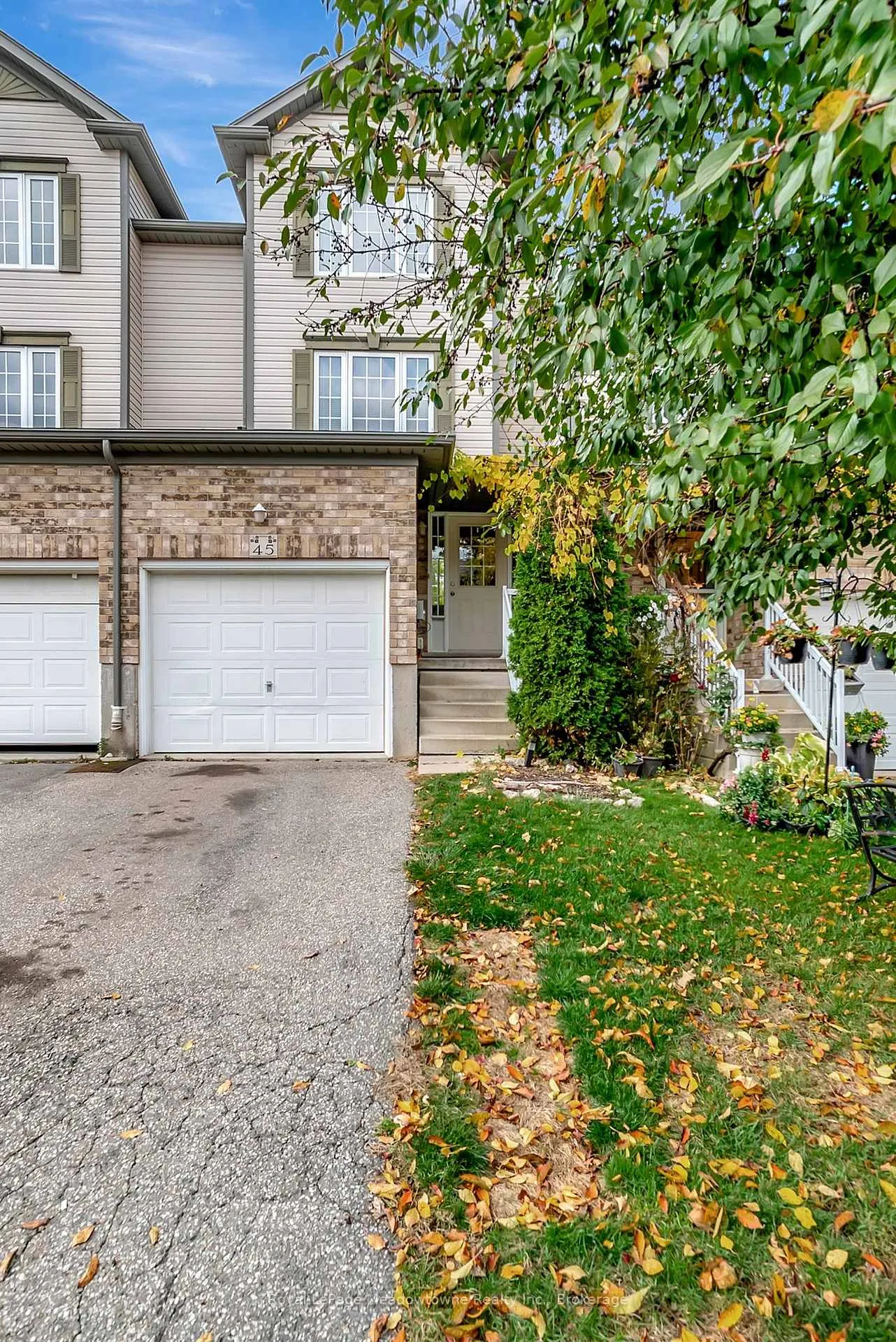 Photo 2 of 45 Madeleine Street, Kitchener — HOMEH
