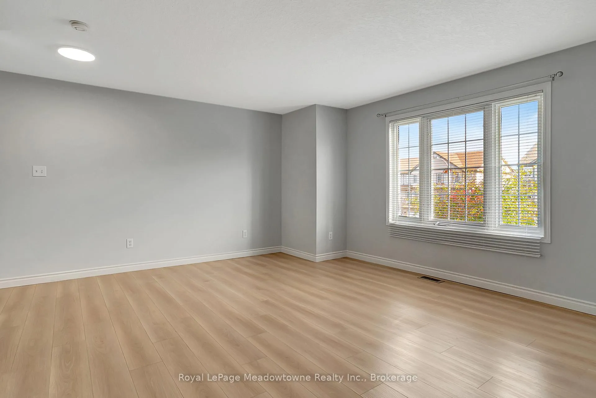 Photo 28 of 45 Madeleine Street, Kitchener — HOMEH