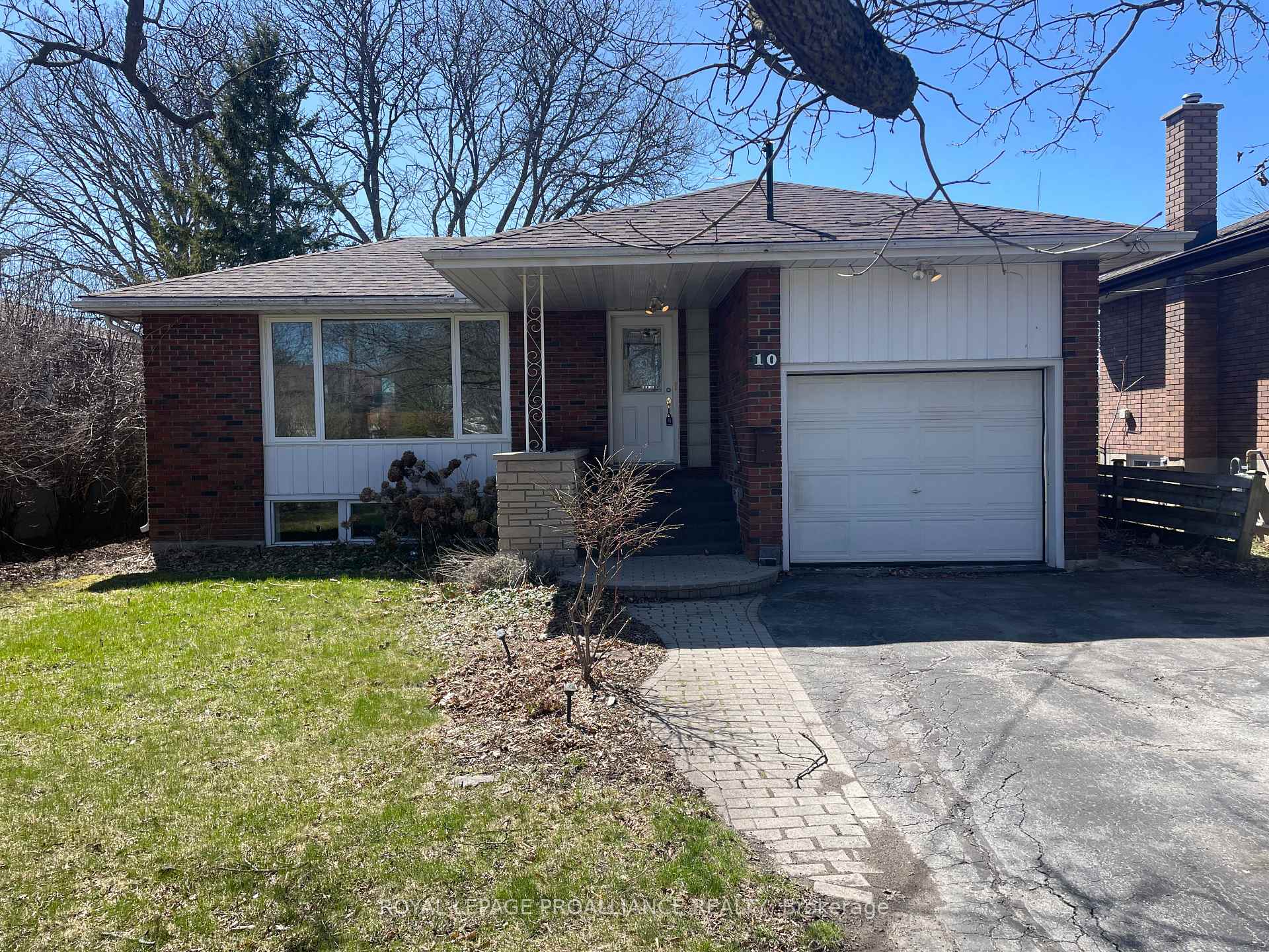Photo 1 of 10 Meadowvale Avenue, Belleville, Belleville Ward — HOMEH