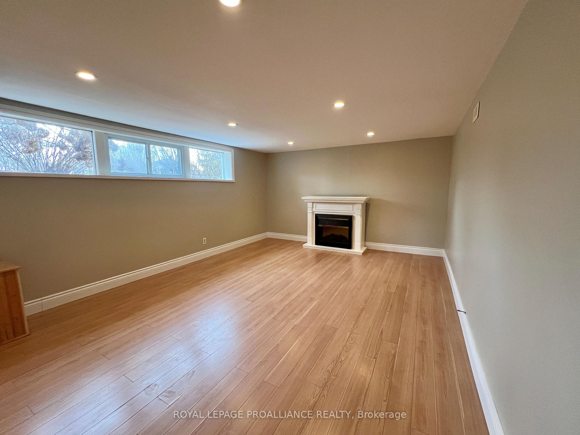Photo 15 of 10 Meadowvale Avenue, Belleville, Belleville Ward — HOMEH