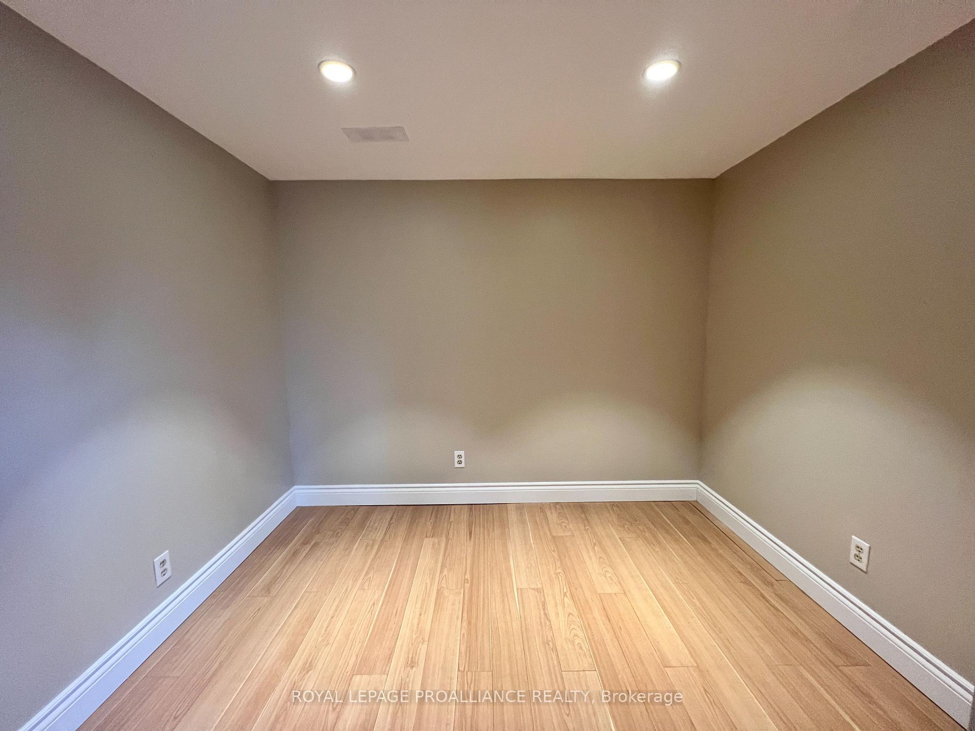 Photo 17 of 10 Meadowvale Avenue, Belleville, Belleville Ward — HOMEH