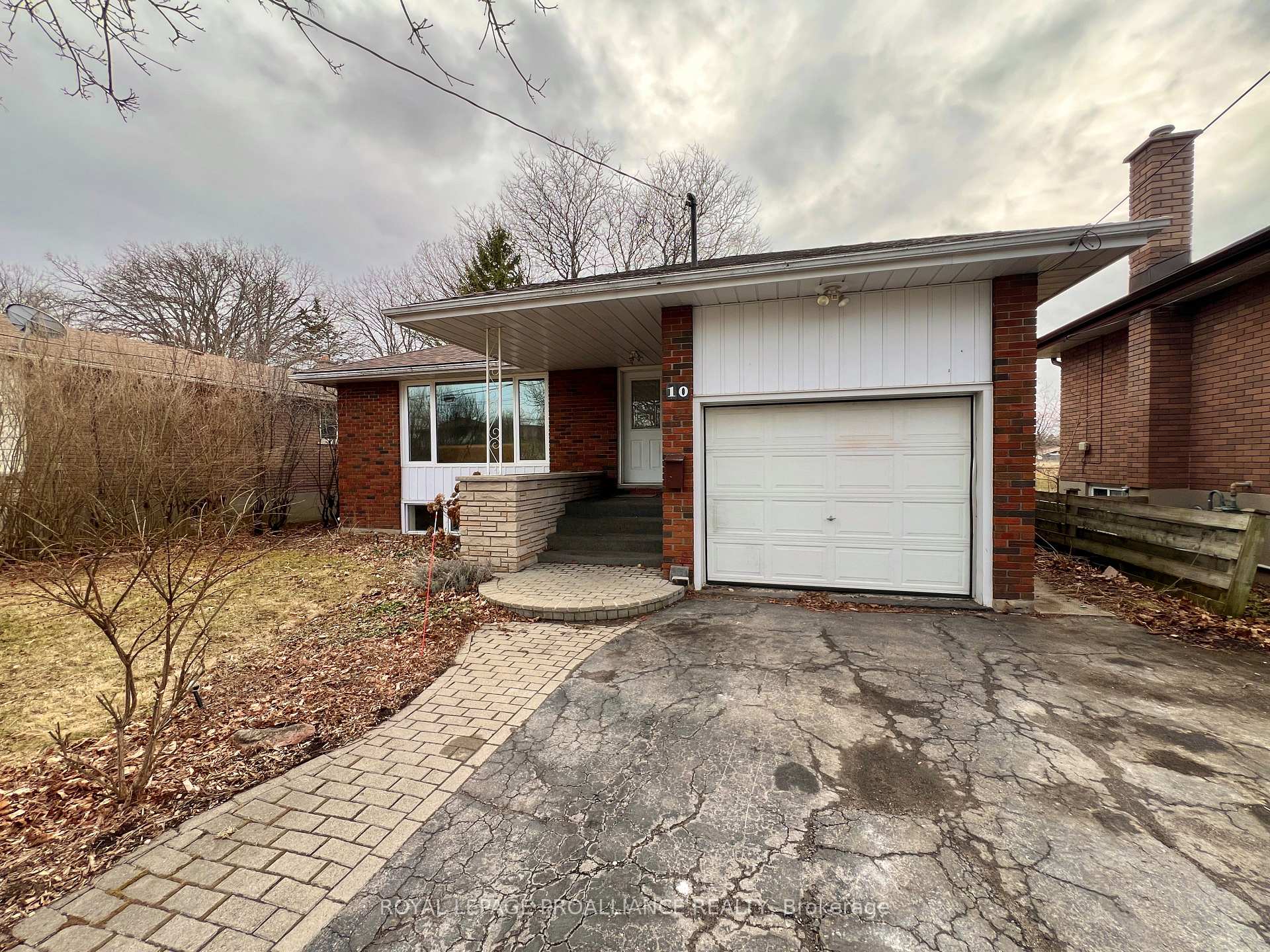 Photo 26 of 10 Meadowvale Avenue, Belleville, Belleville Ward — HOMEH