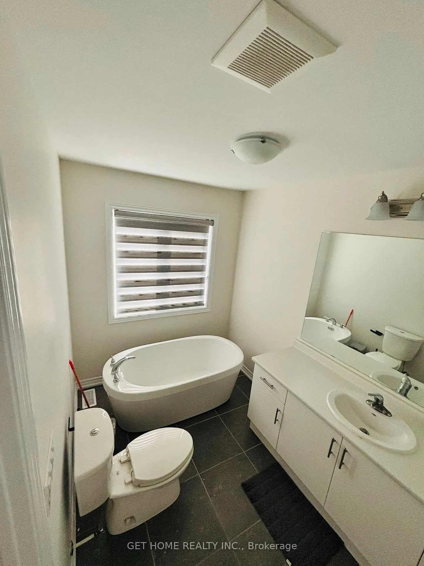Photo 16 of 222 Broadacre Drive, Kitchener — HOMEH