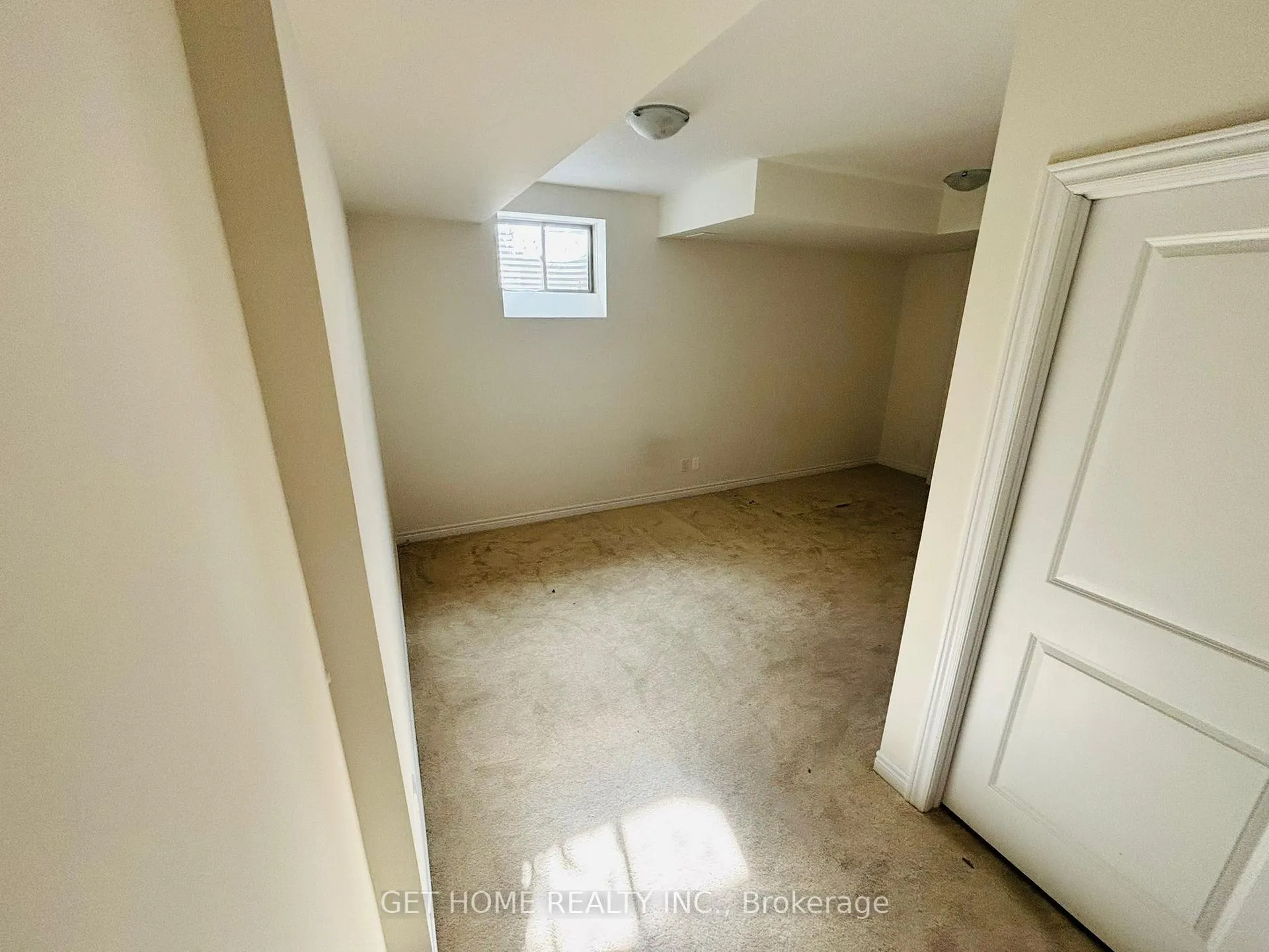 Photo 22 of 222 Broadacre Drive, Kitchener — HOMEH