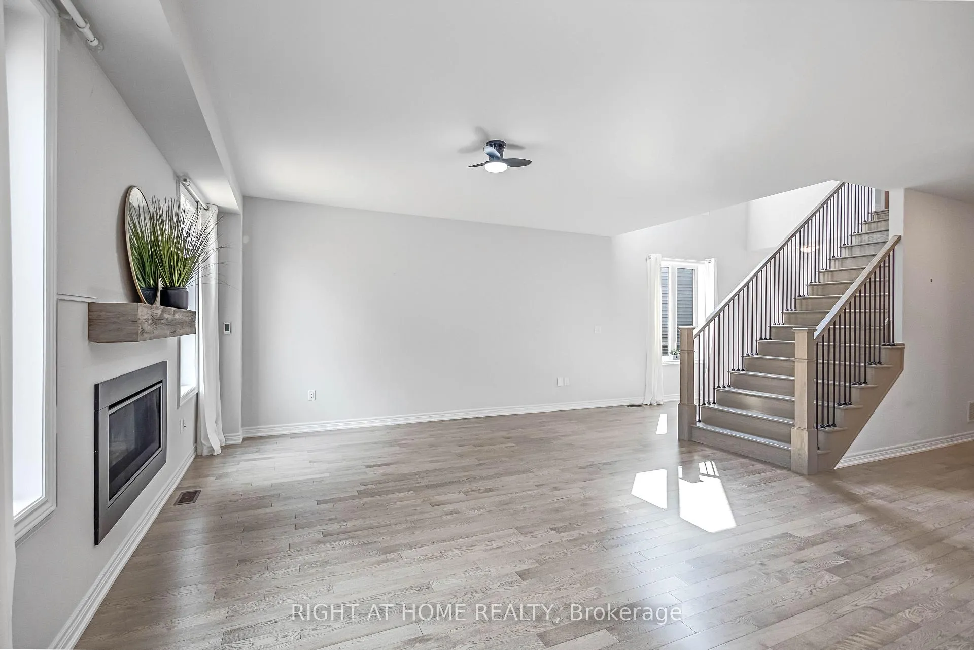 Photo 9 of 120 Terrace Drive, Grimsby, Grimsby East — HOMEH