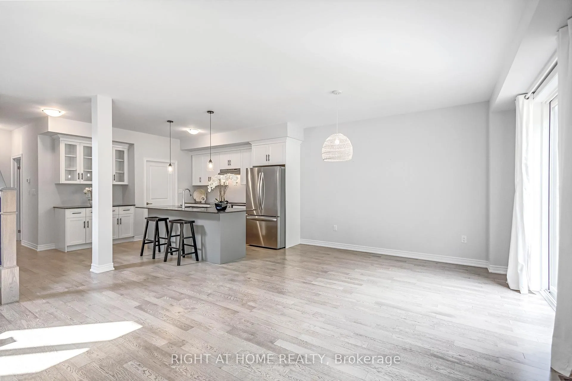 Photo 12 of 120 Terrace Drive, Grimsby, Grimsby East — HOMEH