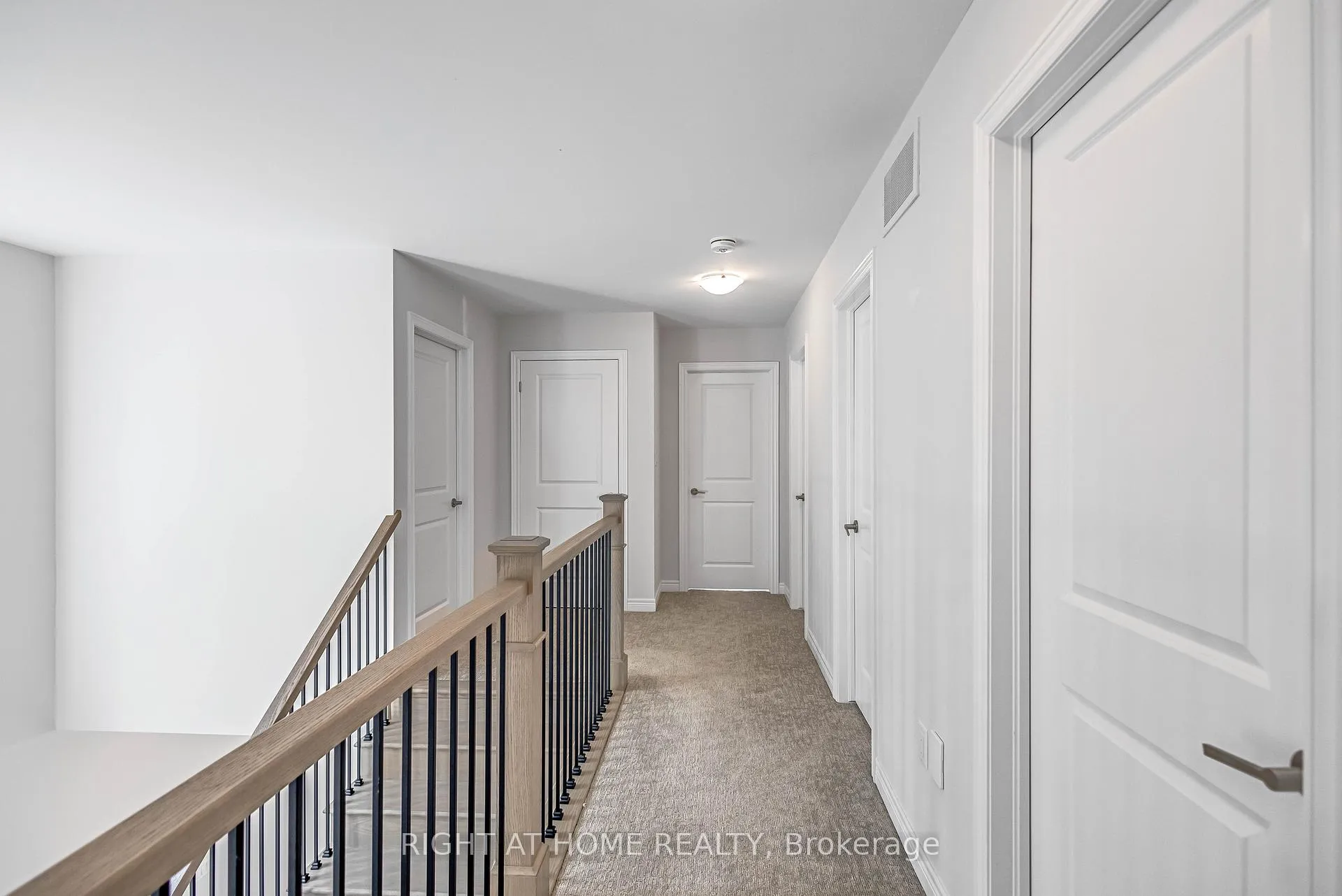 Photo 19 of 120 Terrace Drive, Grimsby, Grimsby East — HOMEH