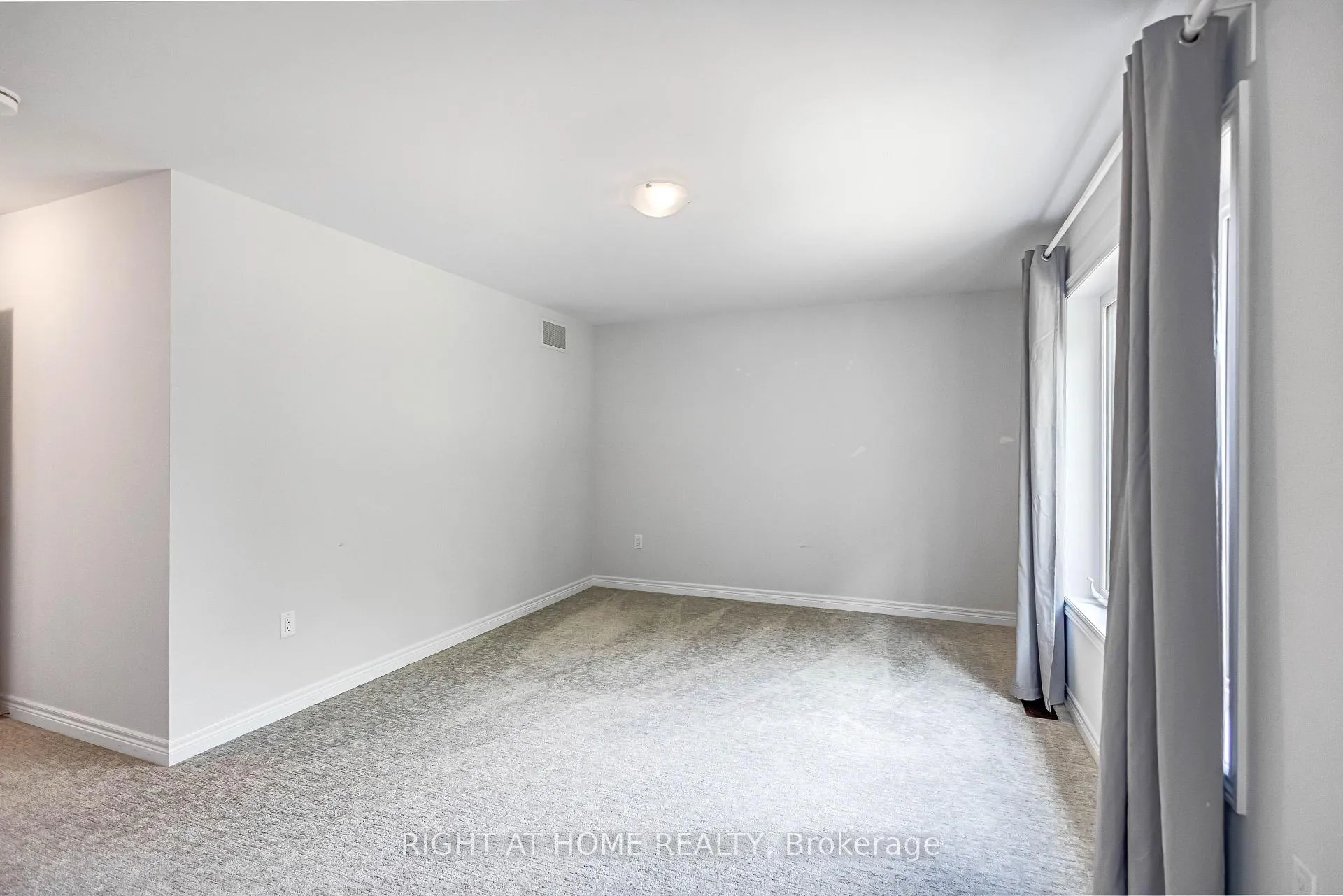 Photo 20 of 120 Terrace Drive, Grimsby, Grimsby East — HOMEH