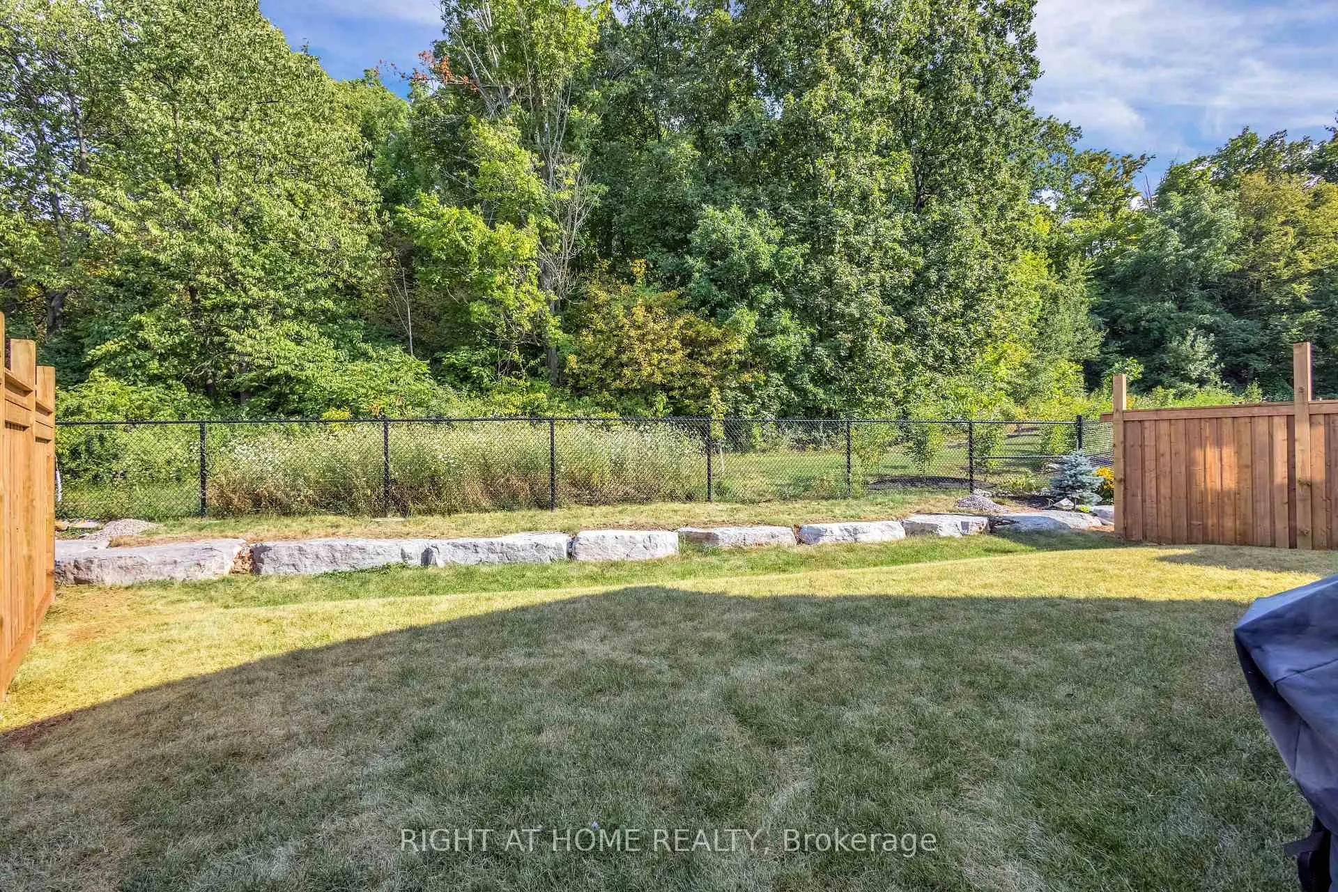 Photo 41 of 120 Terrace Drive, Grimsby, Grimsby East — HOMEH