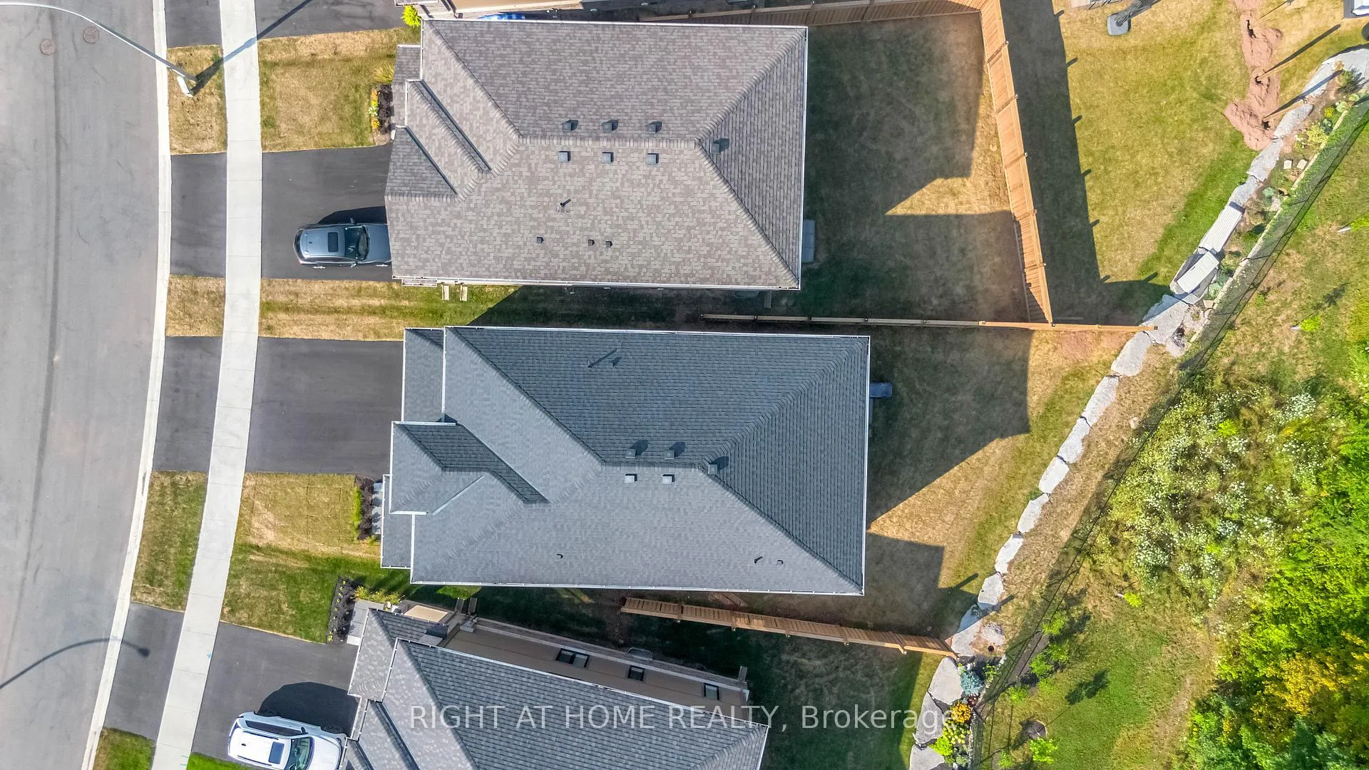 Photo 44 of 120 Terrace Drive, Grimsby, Grimsby East — HOMEH