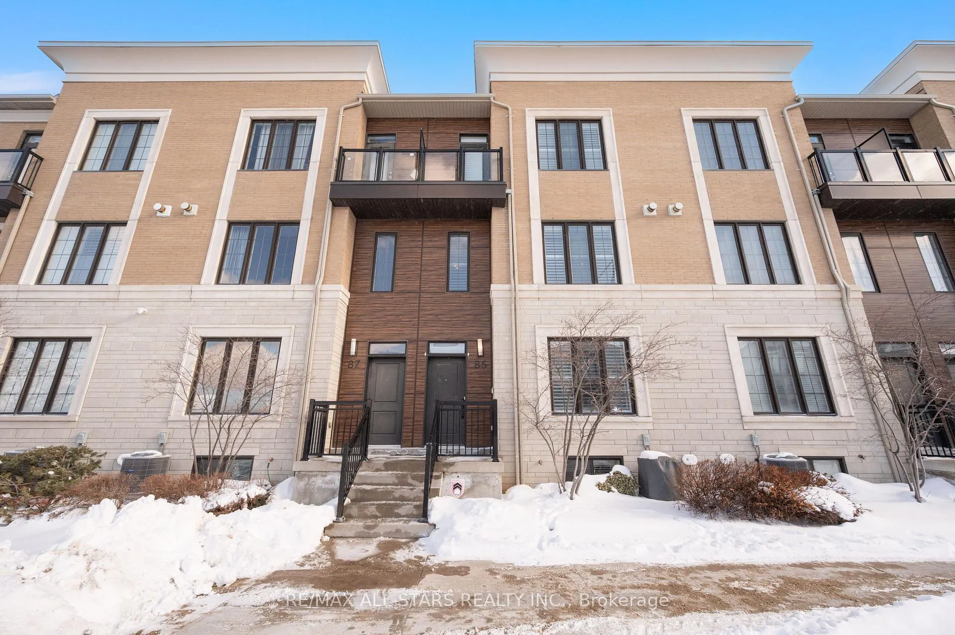 Front of 85 Village Parkway