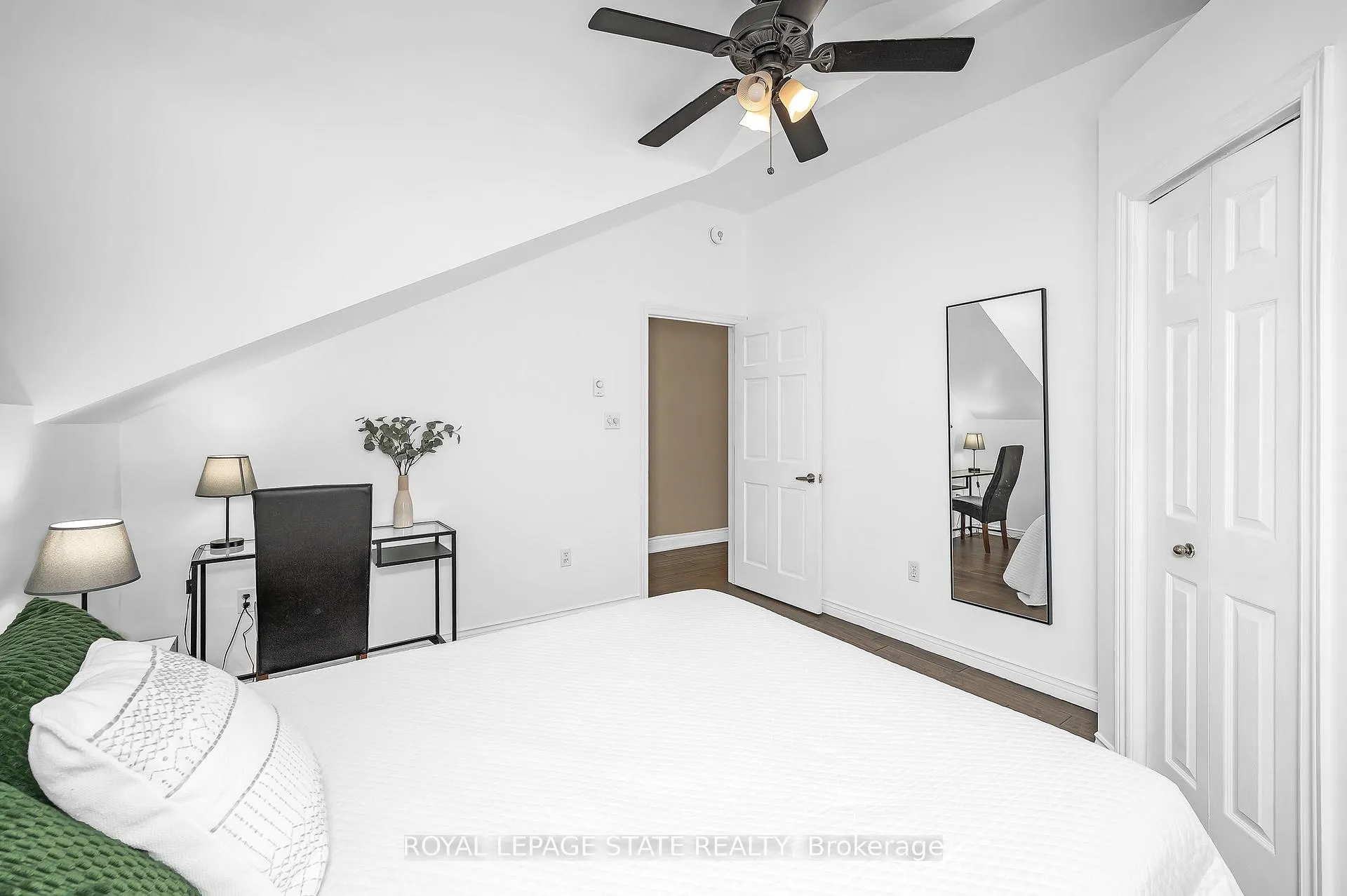 Photo 11 of 100 Munn Street, Hamilton, Raleigh — HOMEH