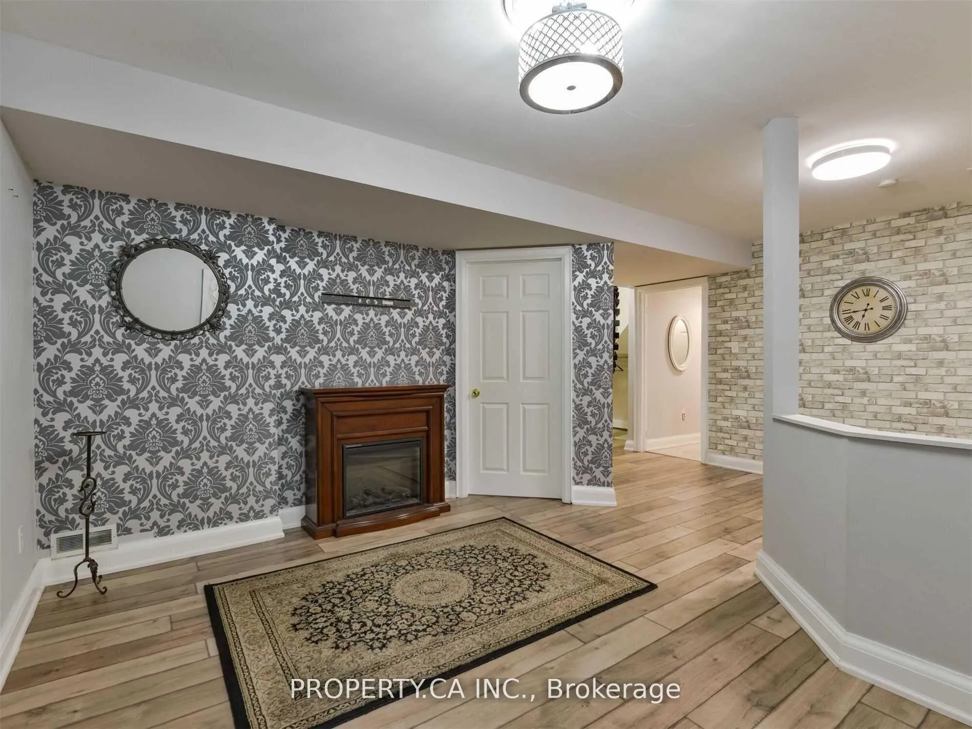 Photo 2 of Unit Bsmt, 20 Gemma Court, Vaughan, Concord — HOMEH
