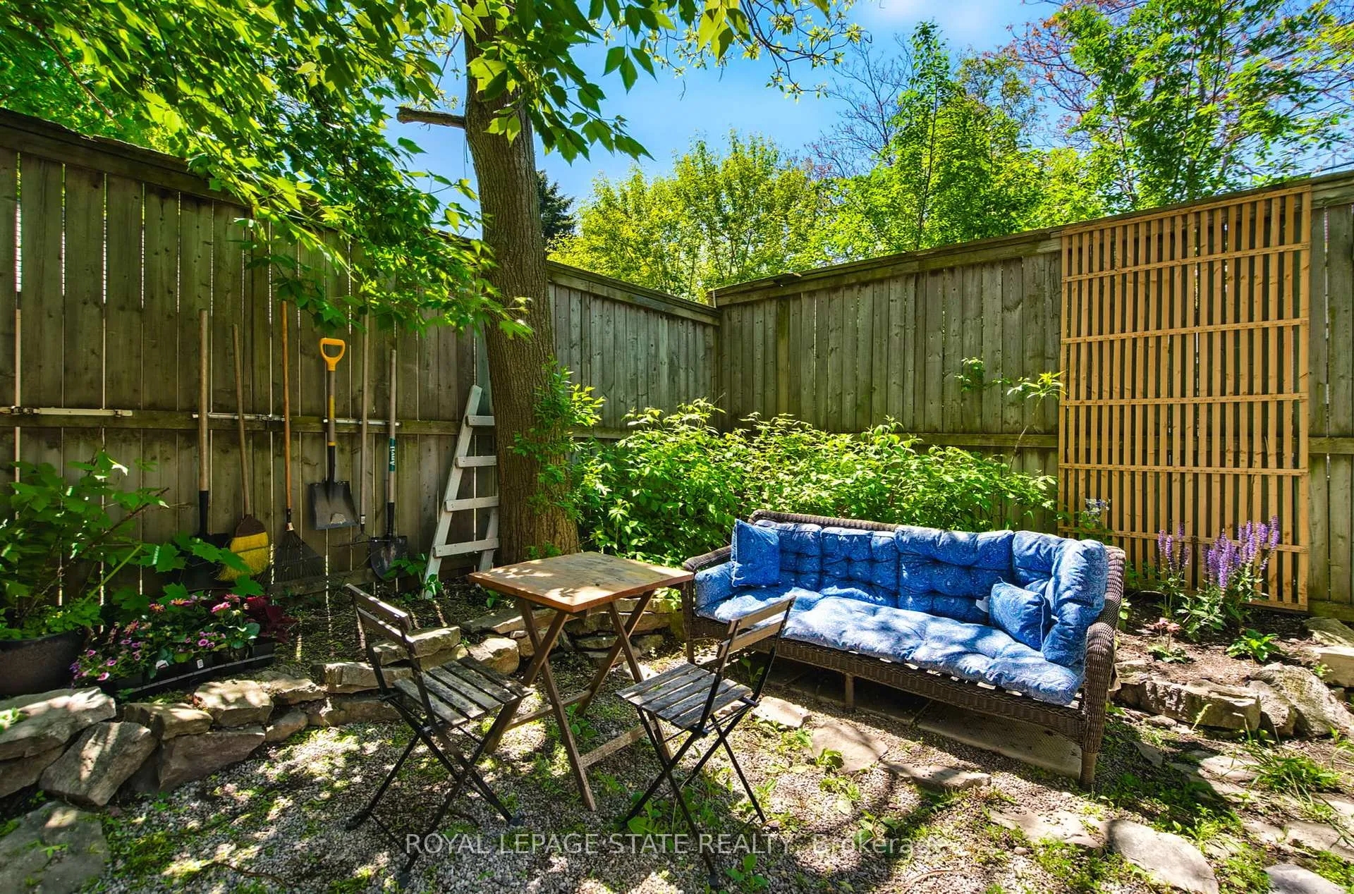Photo 12 of Unit 1, 20 Locke Street S, Hamilton, Strathcona — HOMEH