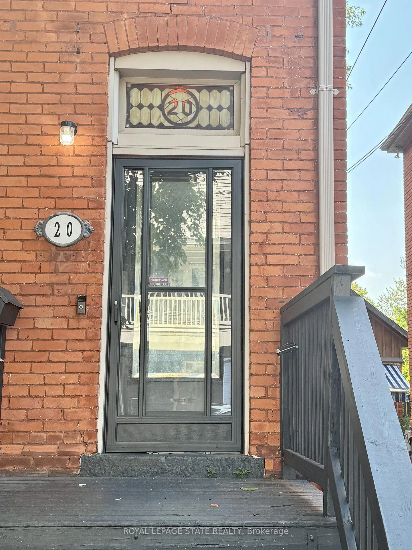 Photo 30 of Unit 1, 20 Locke Street S, Hamilton, Strathcona — HOMEH
