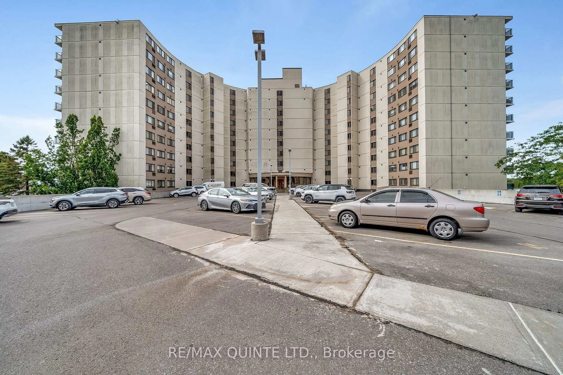 Photo 6 of Unit 807, 2 South Front Street, Belleville, Belleville Ward — HOMEH