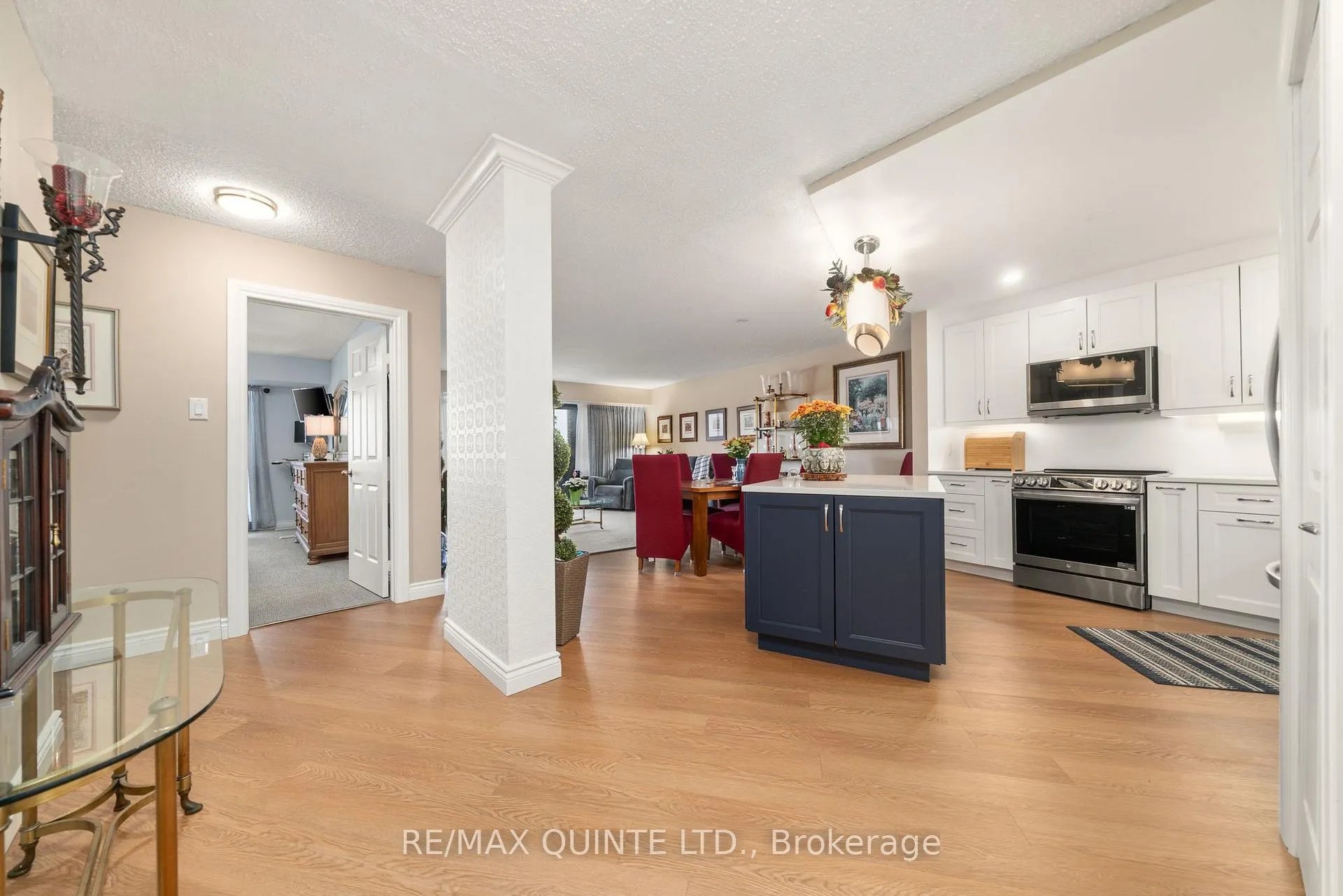 Photo 10 of Unit 807, 2 South Front Street, Belleville, Belleville Ward — HOMEH