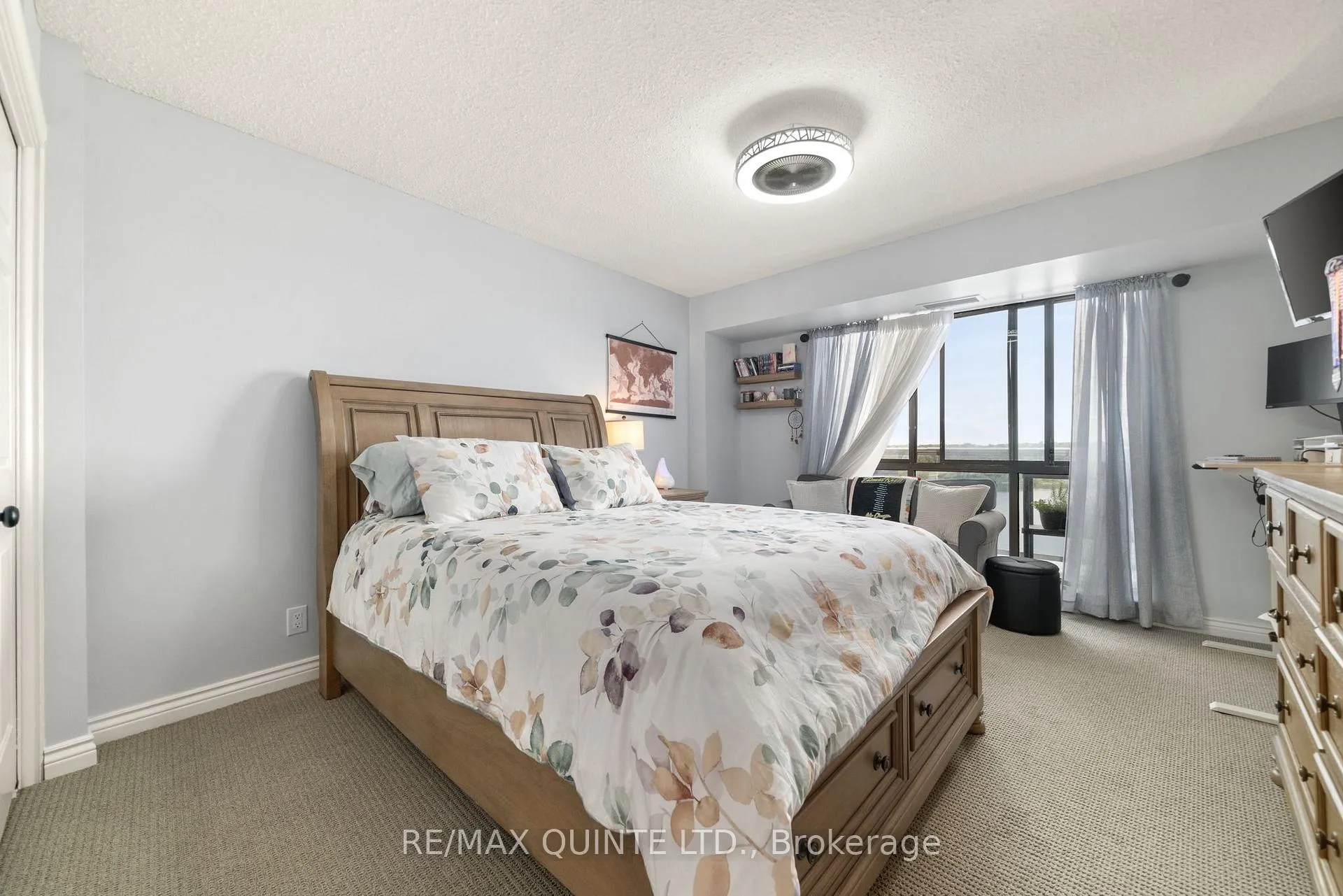 Photo 21 of Unit 807, 2 South Front Street, Belleville, Belleville Ward — HOMEH