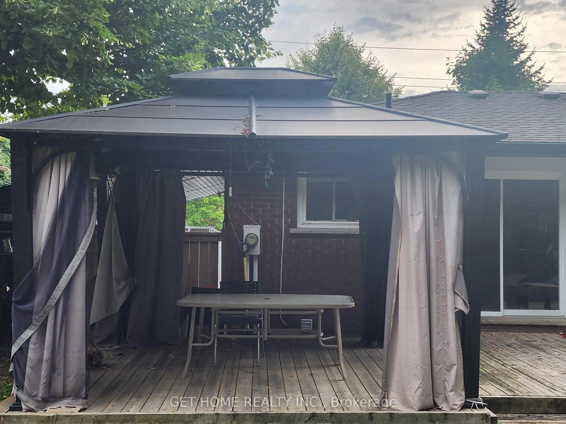Photo 13 of 33 Renwick Avenue, Cambridge — HOMEH