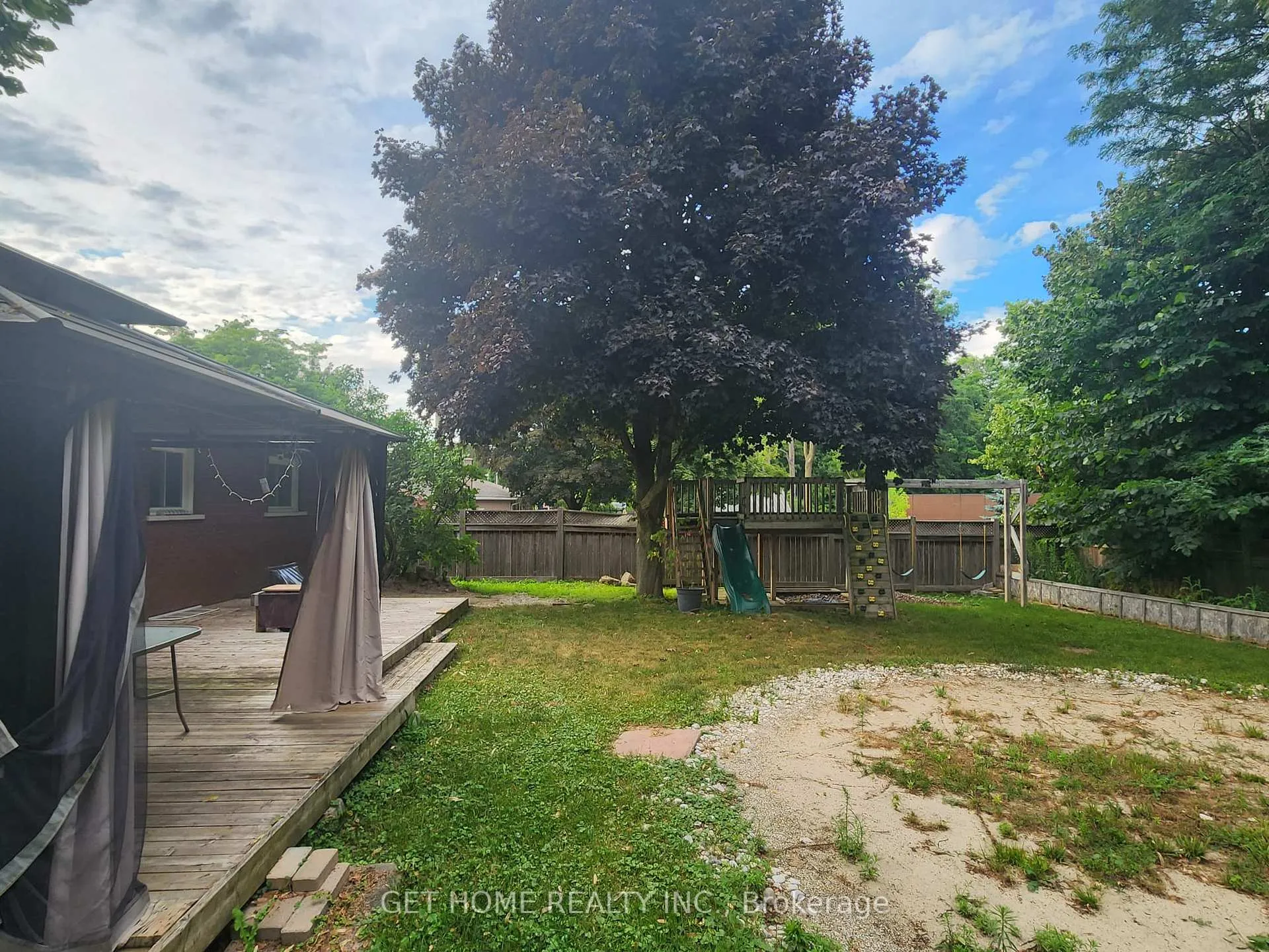 Photo 16 of 33 Renwick Avenue, Cambridge — HOMEH