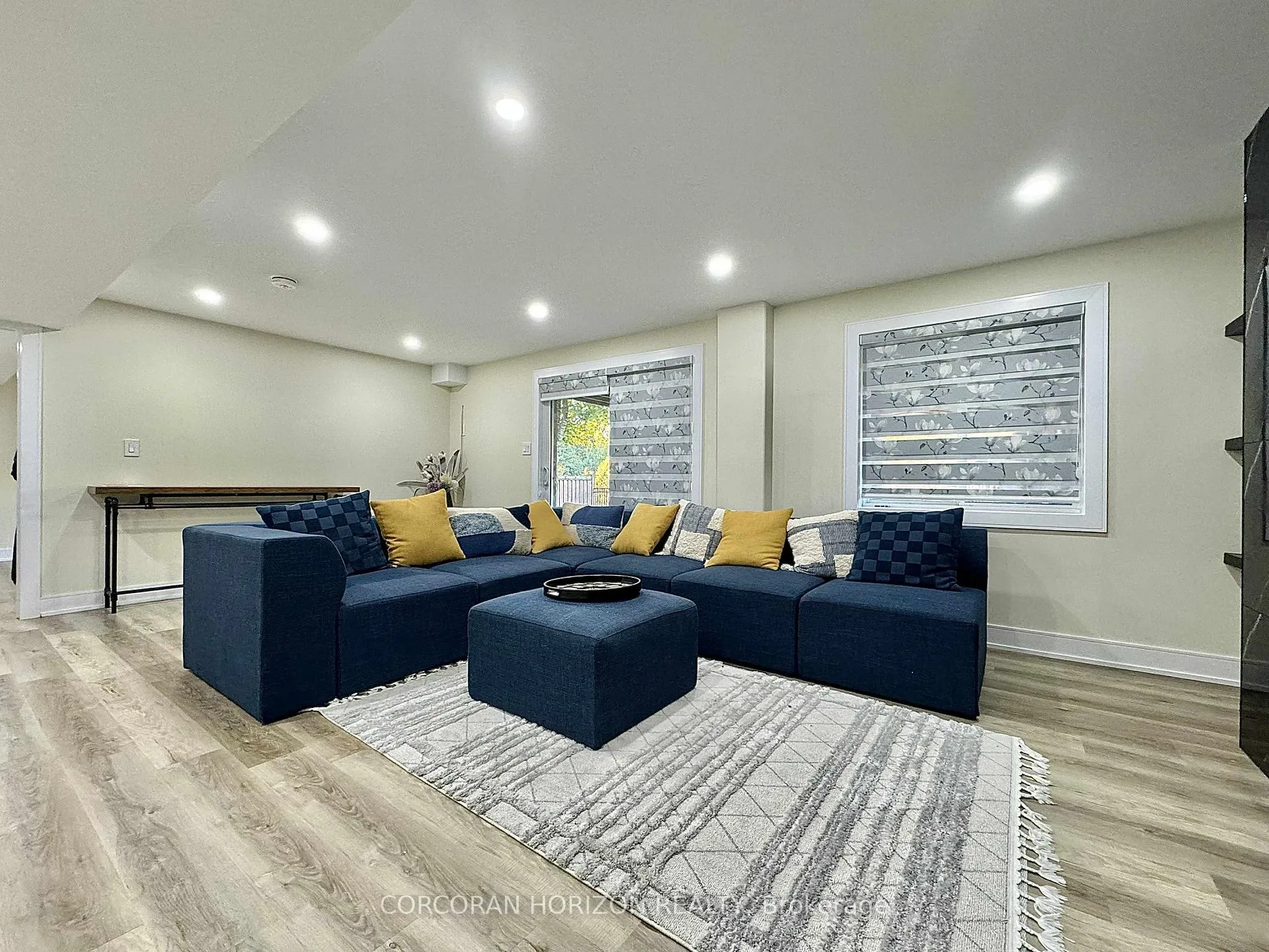 Photo 3 of Unit Lower, 23 Mossgrove Drive, Cambridge — HOMEH