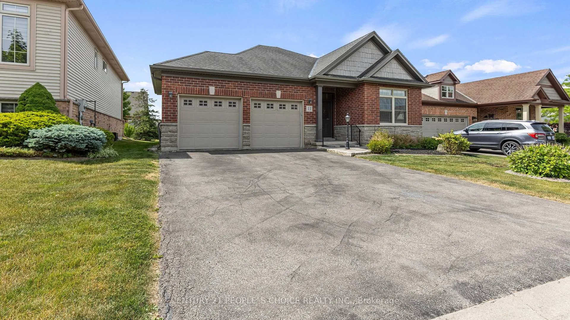 Photo 3 of 11 Aaron Trail, Welland, Hwy 406/Welland — HOMEH