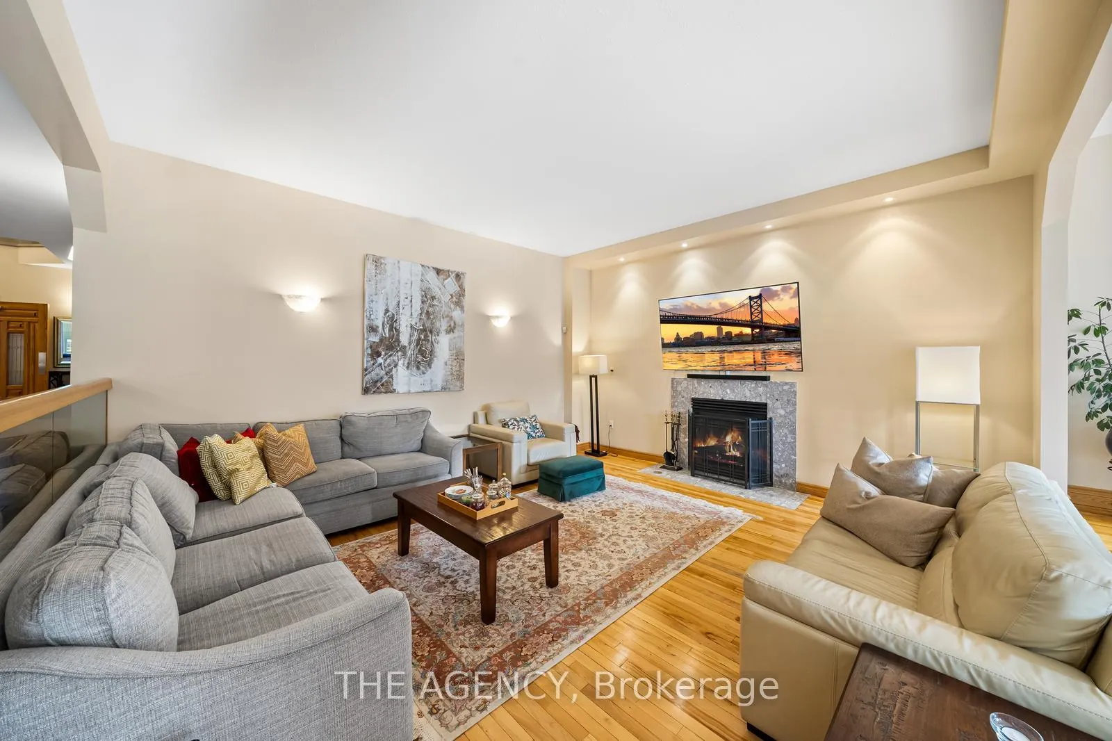 Photo 5 of 335 River Oak Place, Waterloo, Kiwanis Park — HOMEH