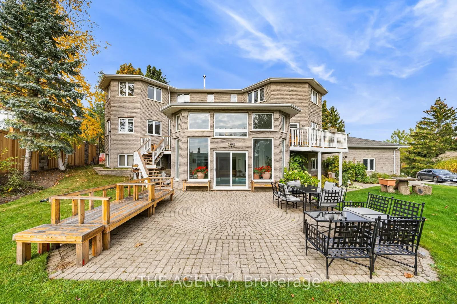 Photo 37 of 335 River Oak Place, Waterloo, Kiwanis Park — HOMEH