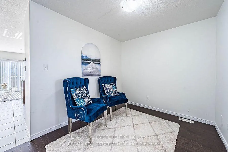 Photo 3 of Unit 99, 135 Hardcastle Drive, Cambridge, Blair Road — HOMEH
