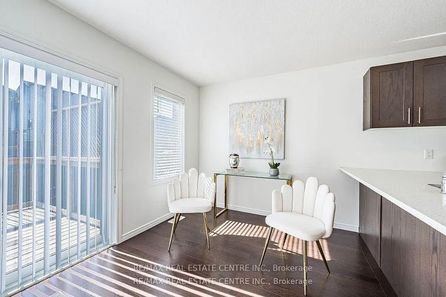 Photo 13 of Unit 99, 135 Hardcastle Drive, Cambridge, Blair Road — HOMEH