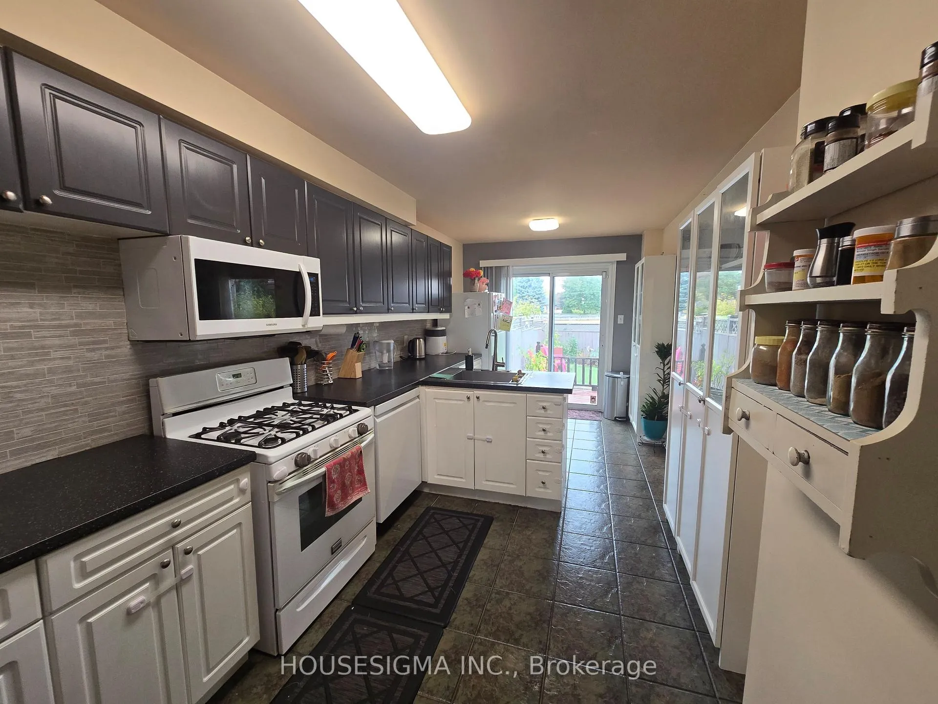 Photo 9 of 97 Stonecairn Drive, Cambridge, Fiddlesticks — HOMEH