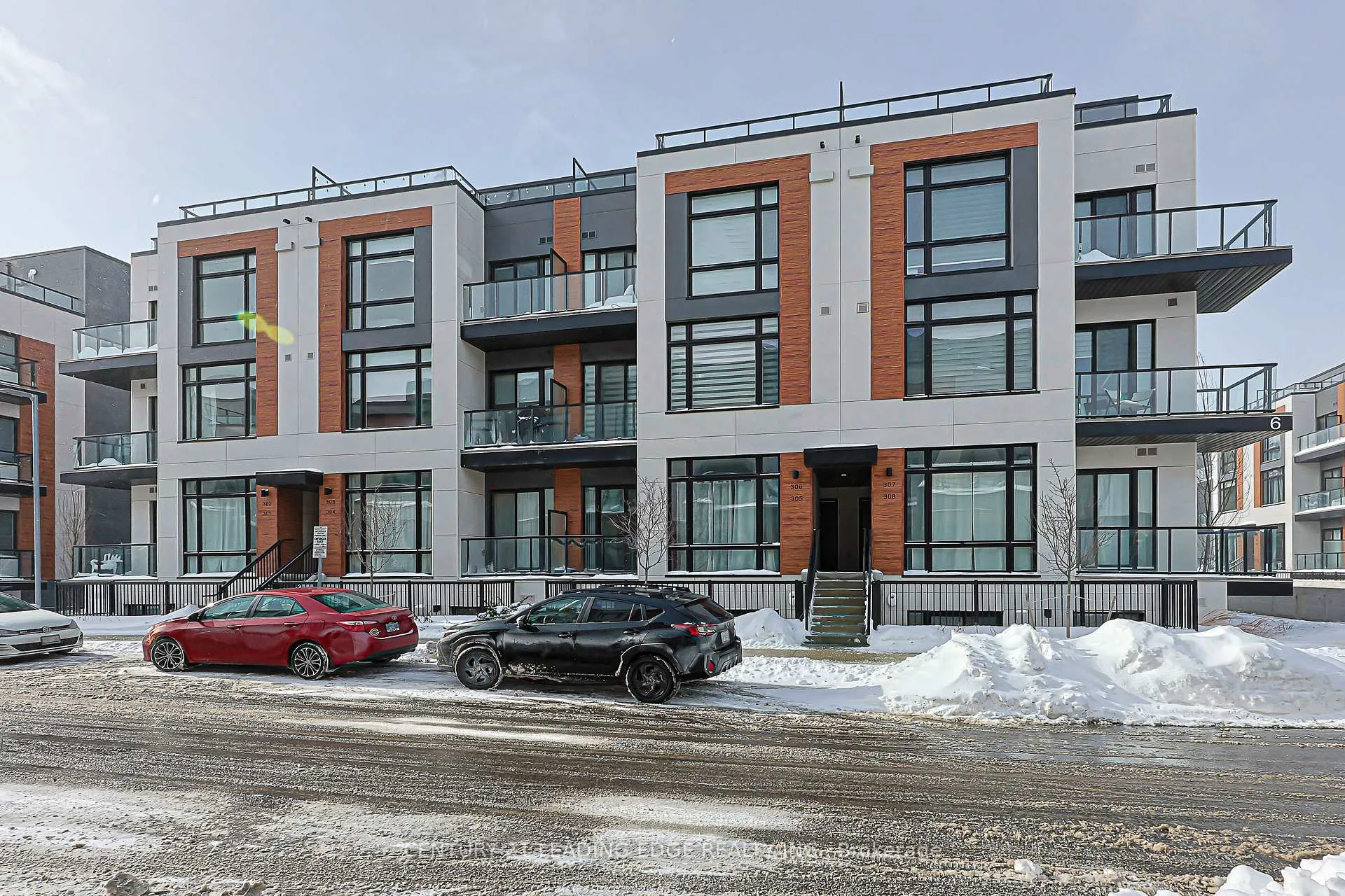 Front of Unit 303, 6 Steckley House Lane