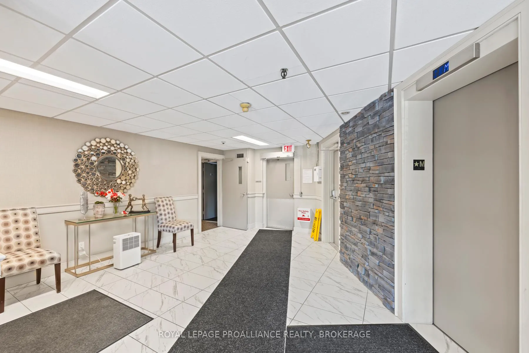 Photo 3 of Unit 507, 334 Queen Mary Road, Kingston, West of Sir John A. Blvd — HOMEH