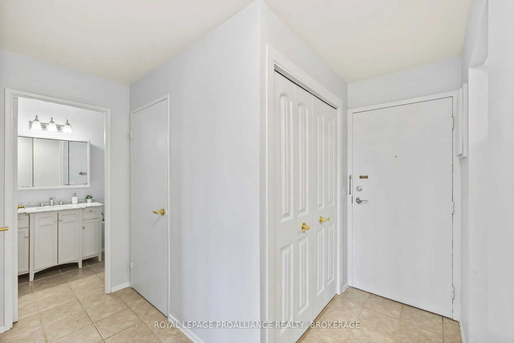 Photo 11 of Unit 507, 334 Queen Mary Road, Kingston, West of Sir John A. Blvd — HOMEH