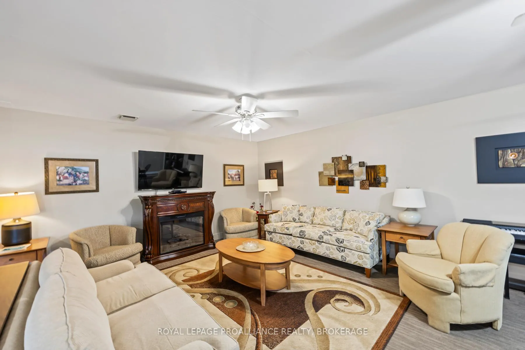 Photo 19 of Unit 507, 334 Queen Mary Road, Kingston, West of Sir John A. Blvd — HOMEH