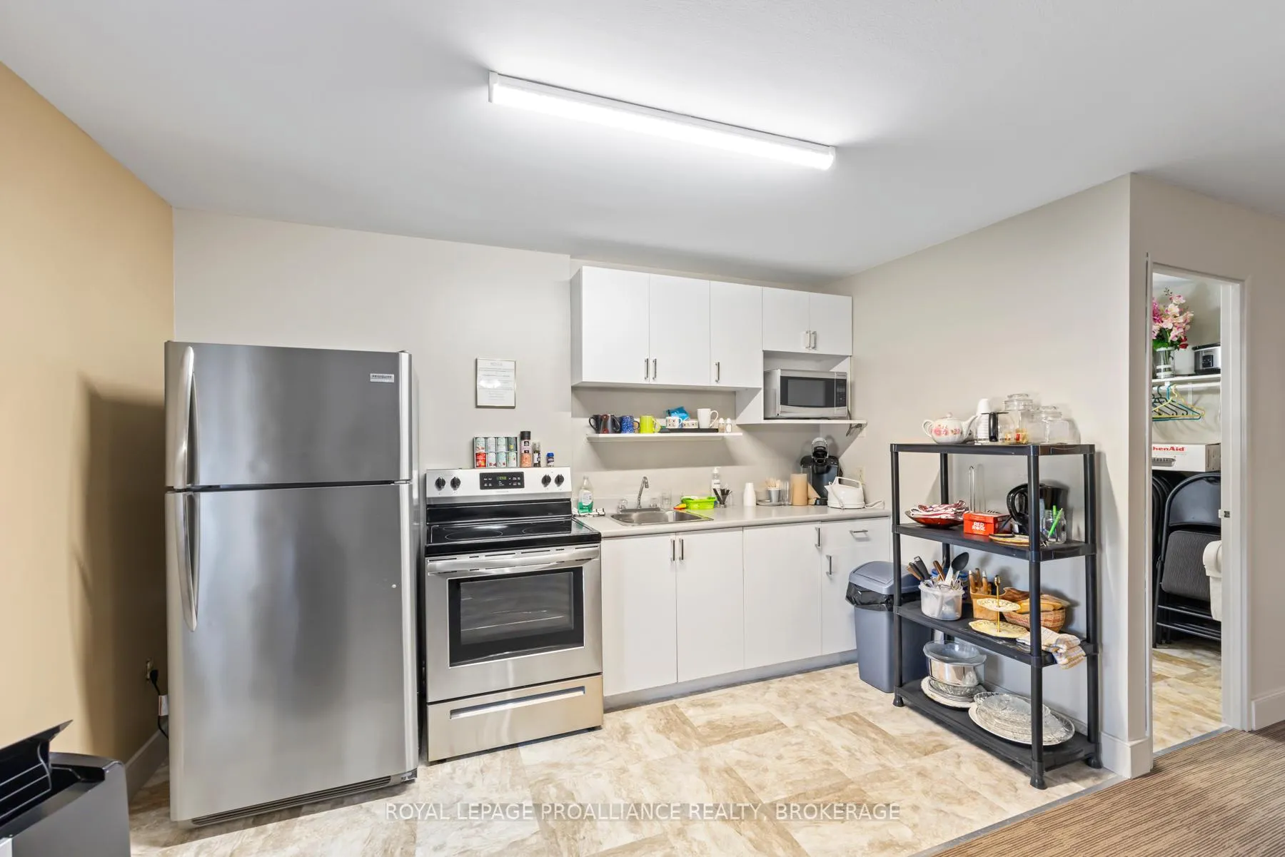 Photo 20 of Unit 507, 334 Queen Mary Road, Kingston, West of Sir John A. Blvd — HOMEH