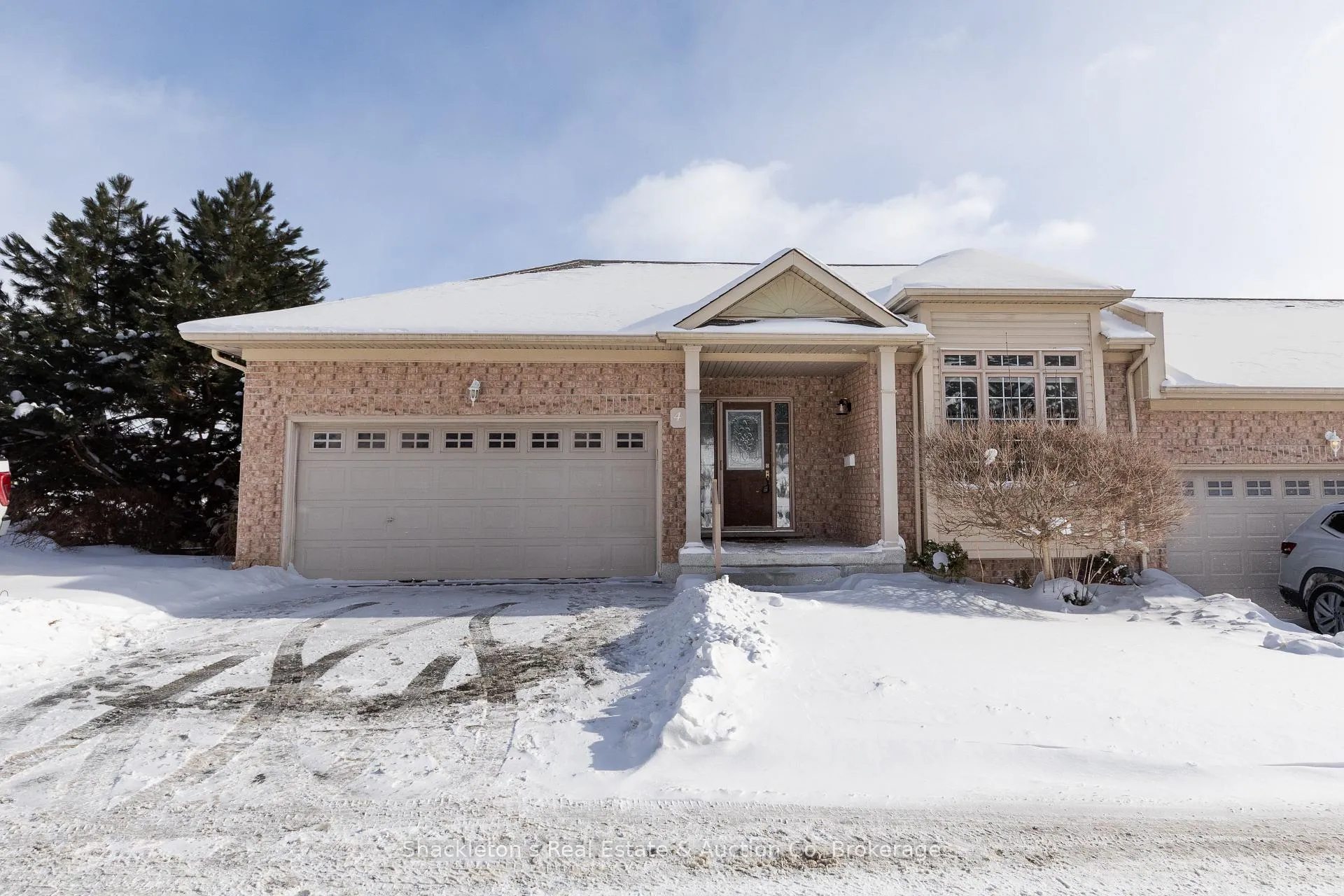 Photo 1 of Unit 4, 165 Chandos Drive, Kitchener — HOMEH