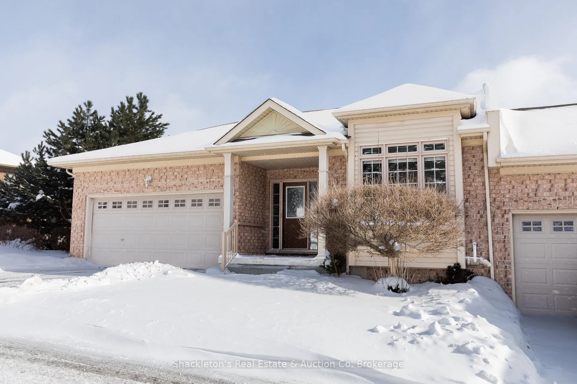 Photo 2 of Unit 4, 165 Chandos Drive, Kitchener — HOMEH
