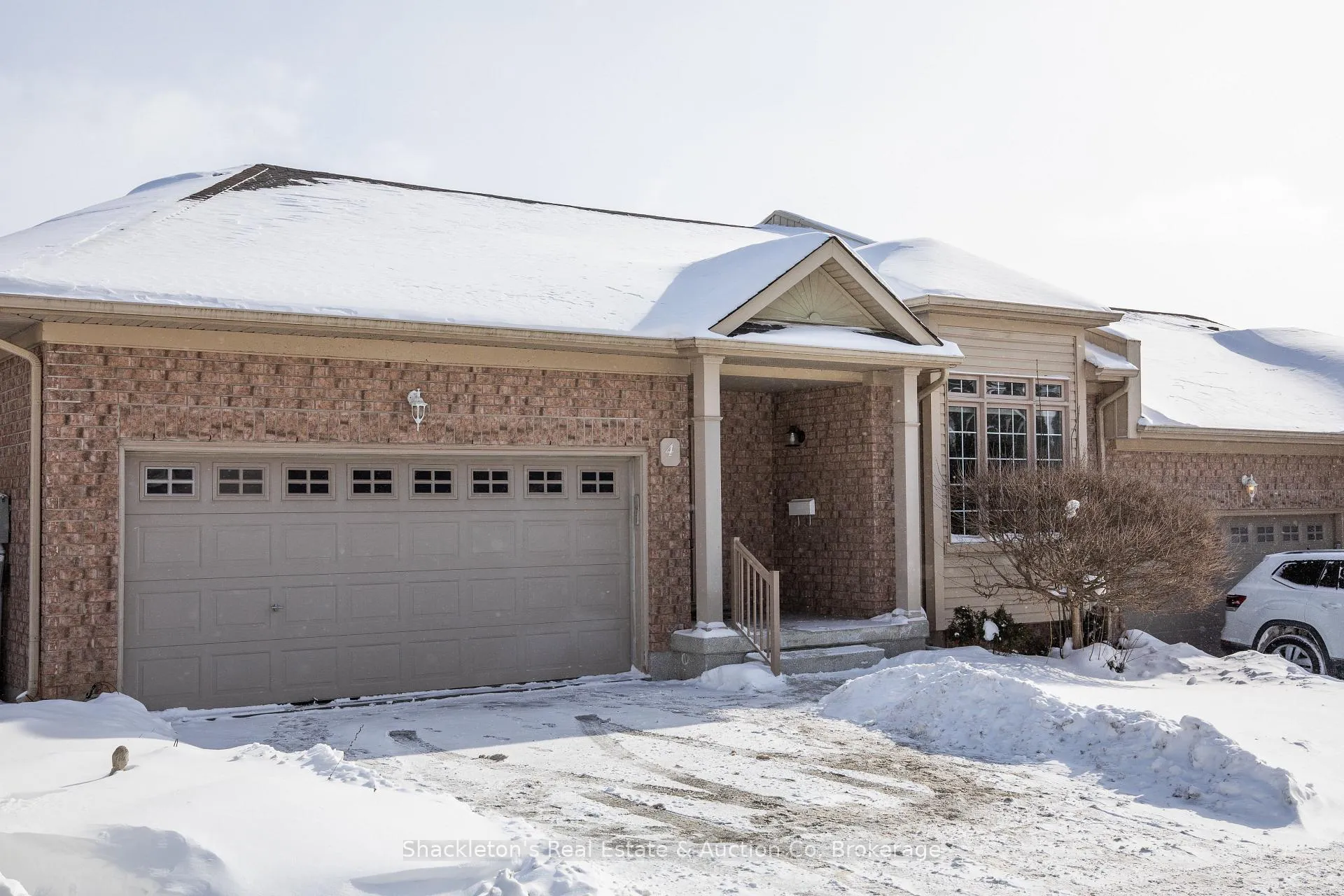 Photo 3 of Unit 4, 165 Chandos Drive, Kitchener — HOMEH